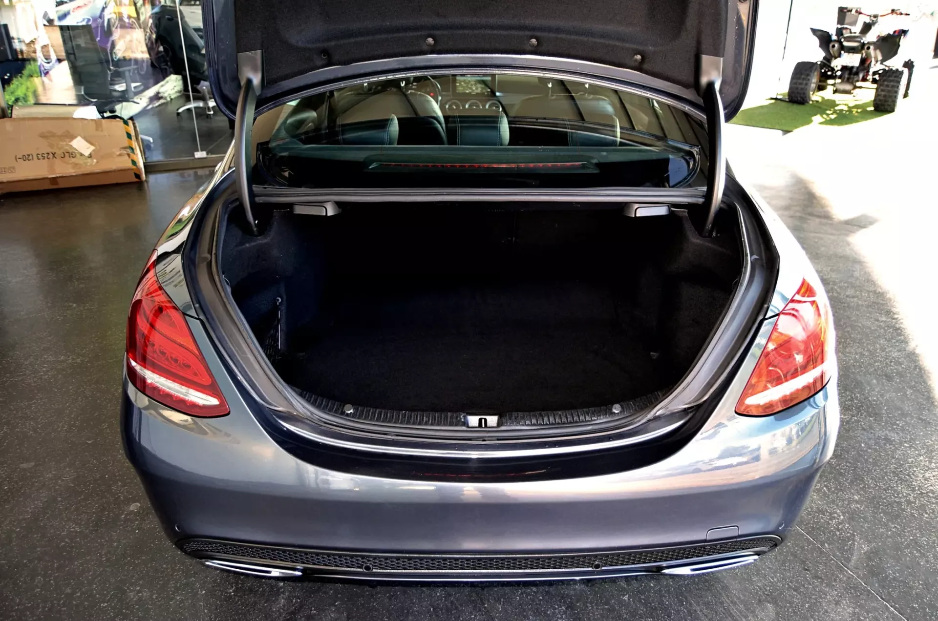 Mercedes-Benz C 300 BlueTEC Hybrid AMG Line 57