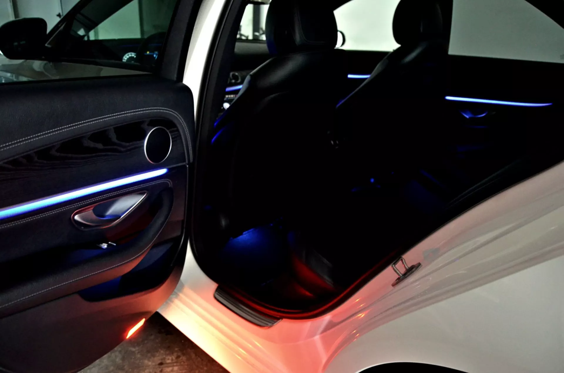 Mercedes-Benz E 220 D AMG Line 12