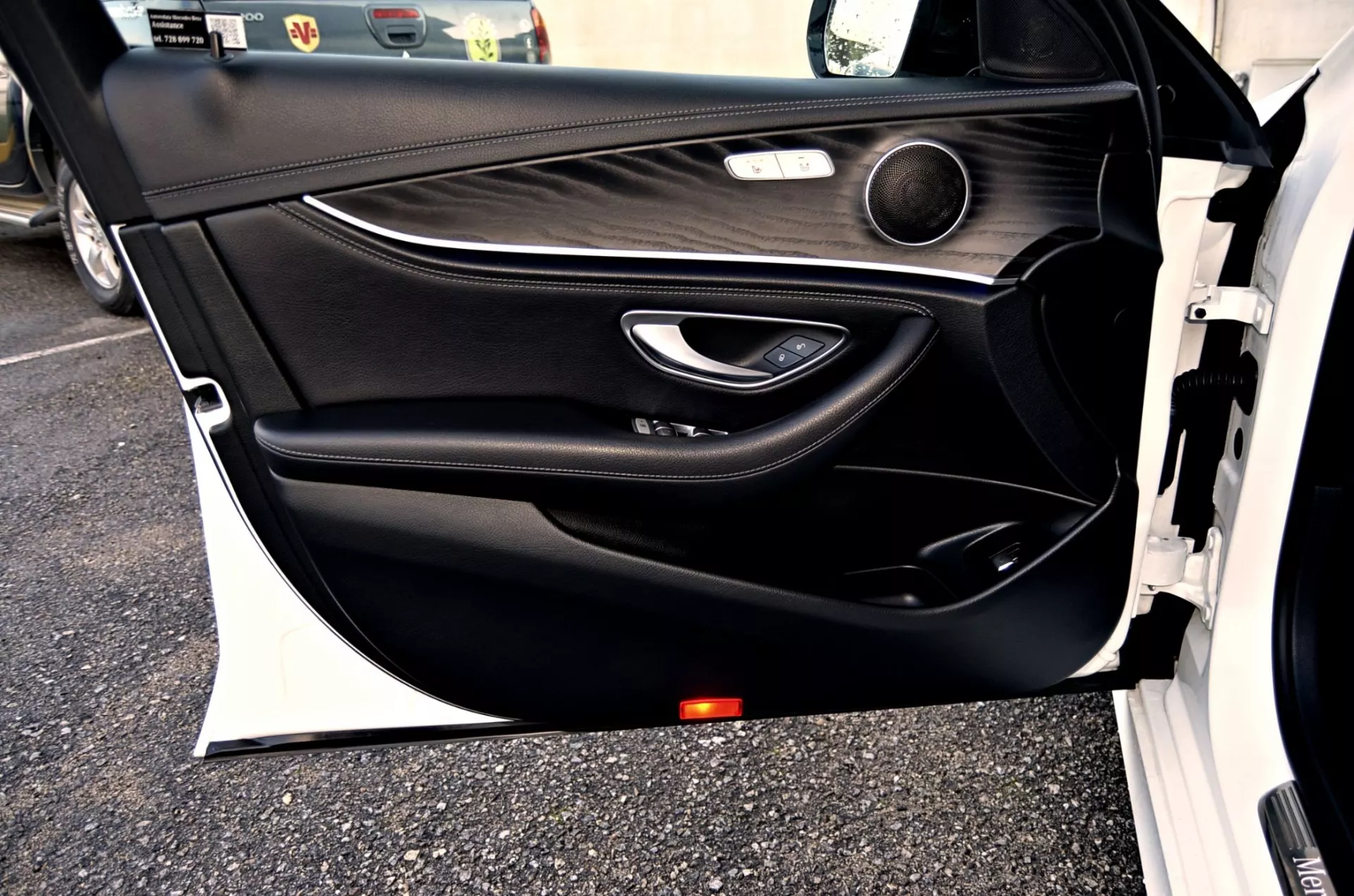 Mercedes-Benz E 220 D AMG Line 14