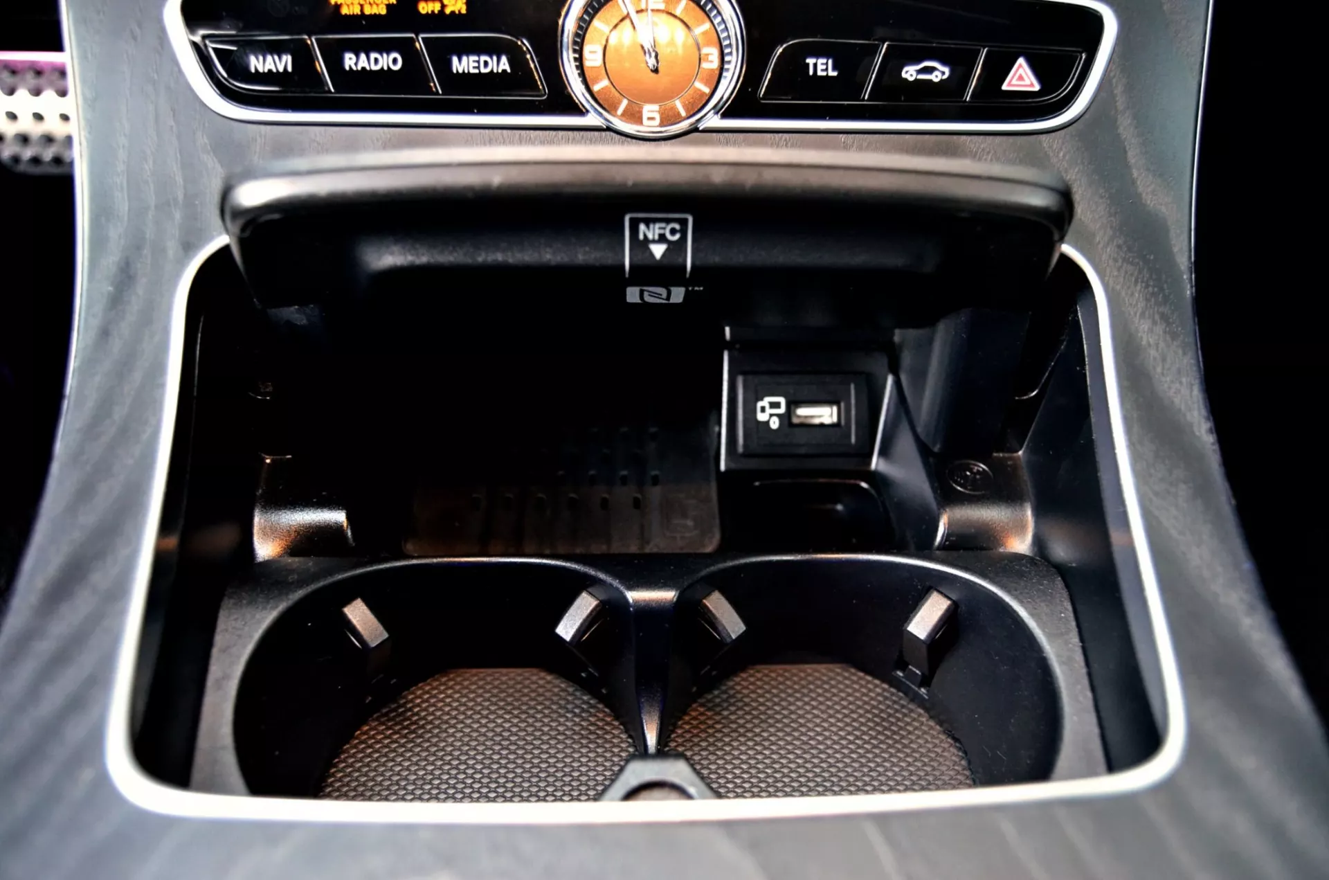 Mercedes-Benz E 220 D AMG Line 24