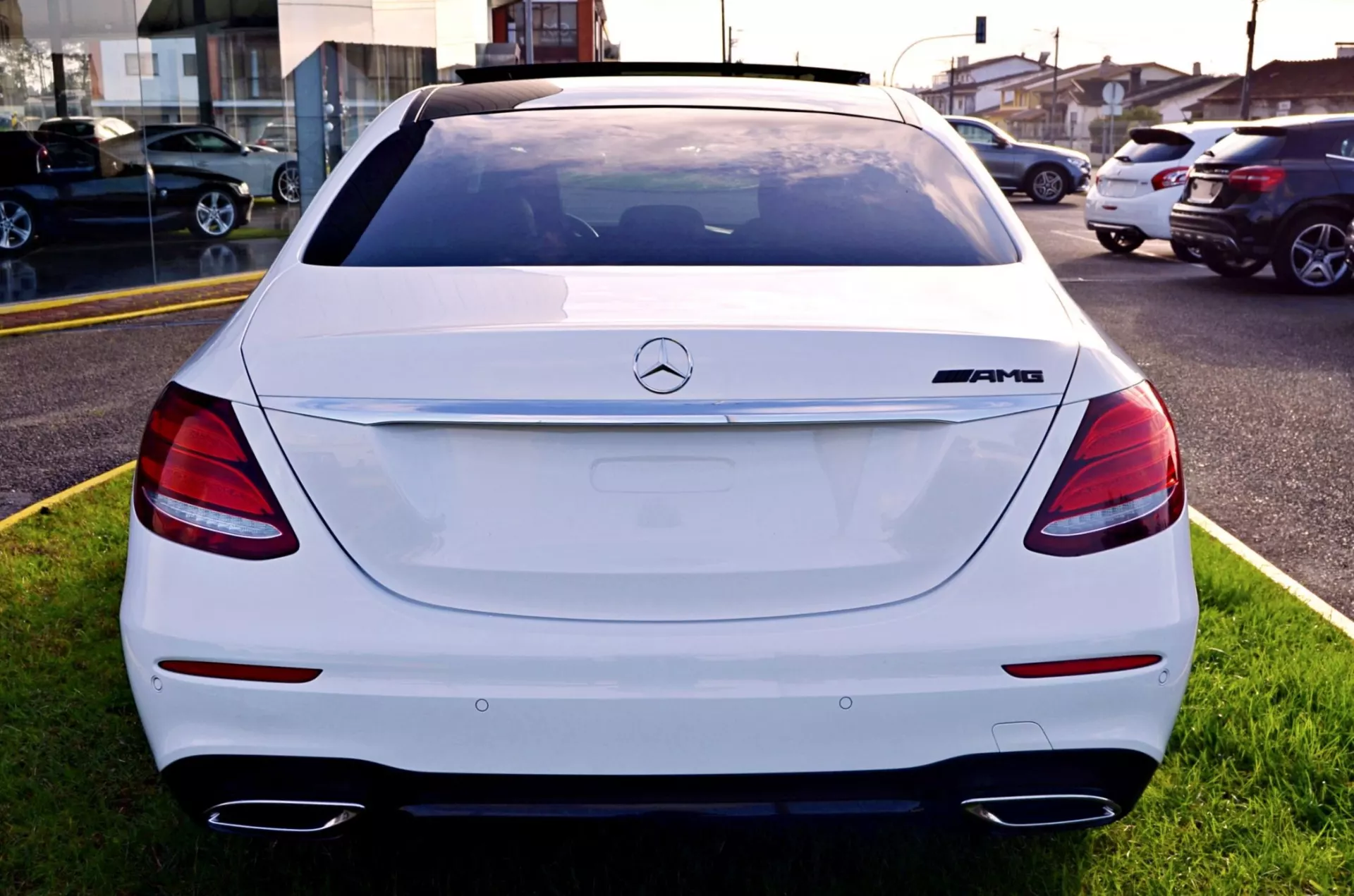 Mercedes-Benz E 220 D AMG Line 52