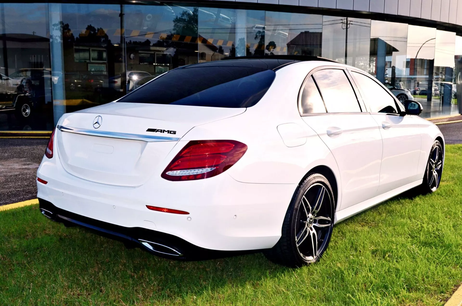 Mercedes-Benz E 220 D AMG Line 53