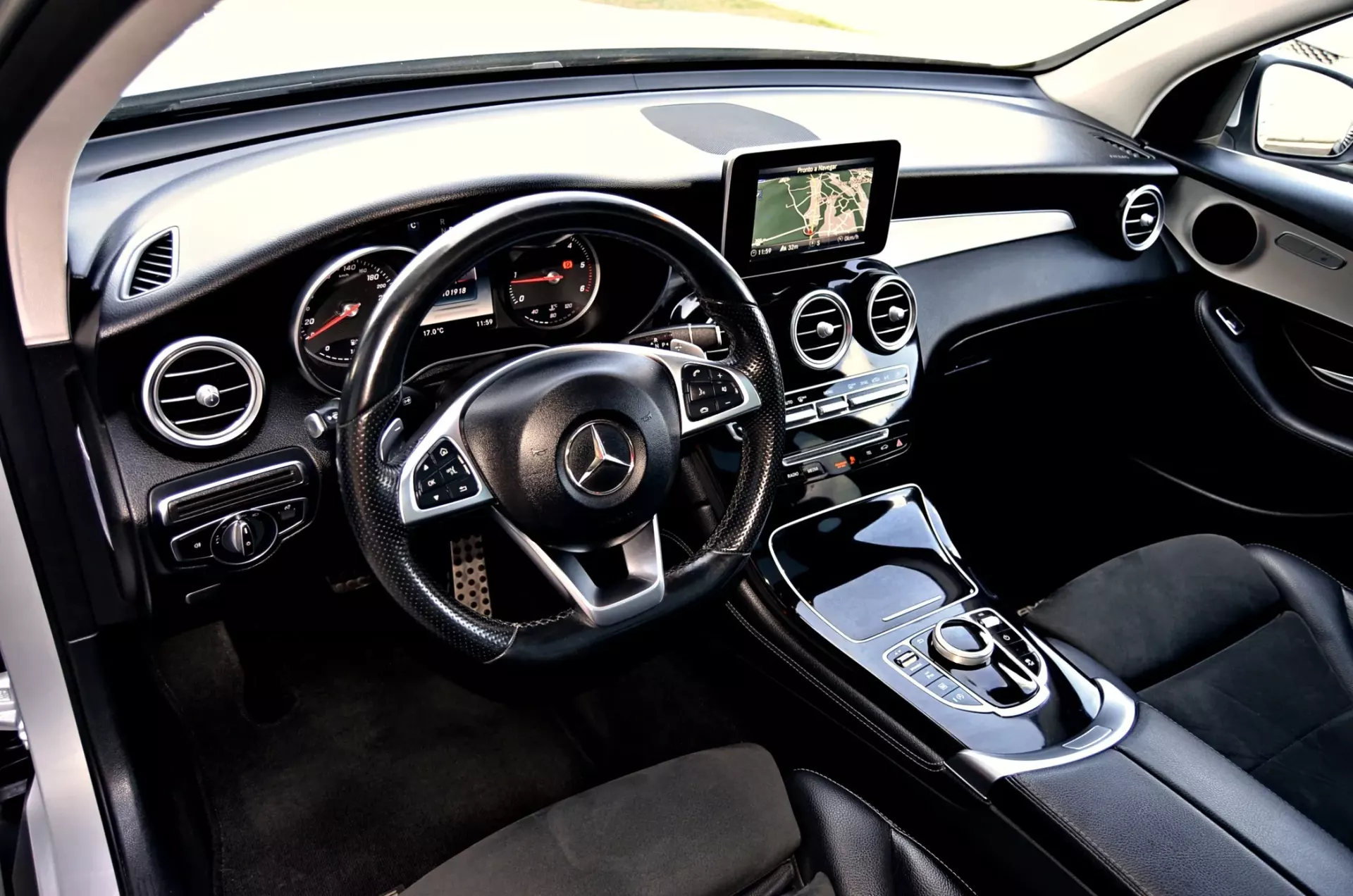 Mercedes-Benz GLC 220 7