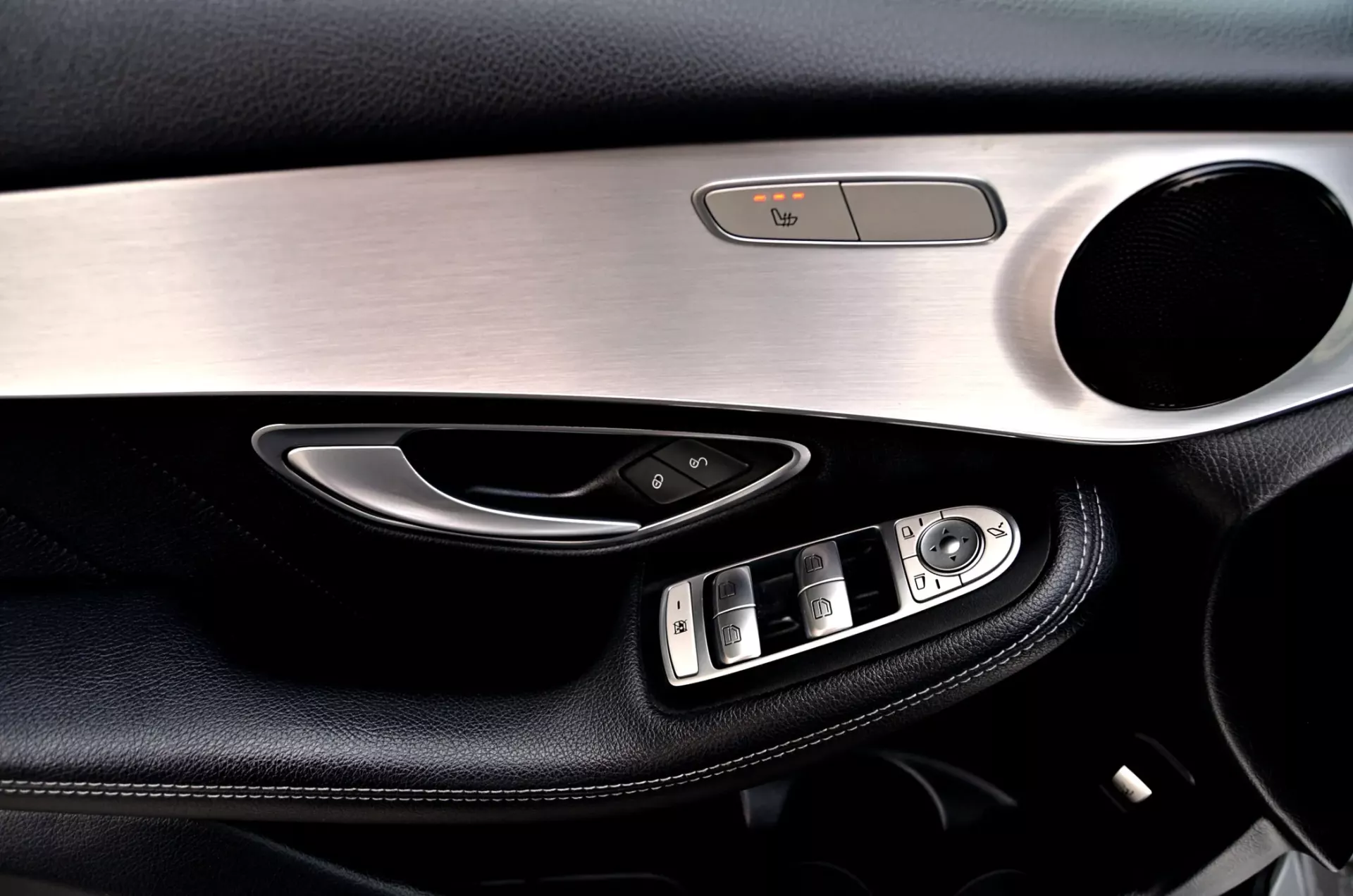 Mercedes-Benz GLC 220 10