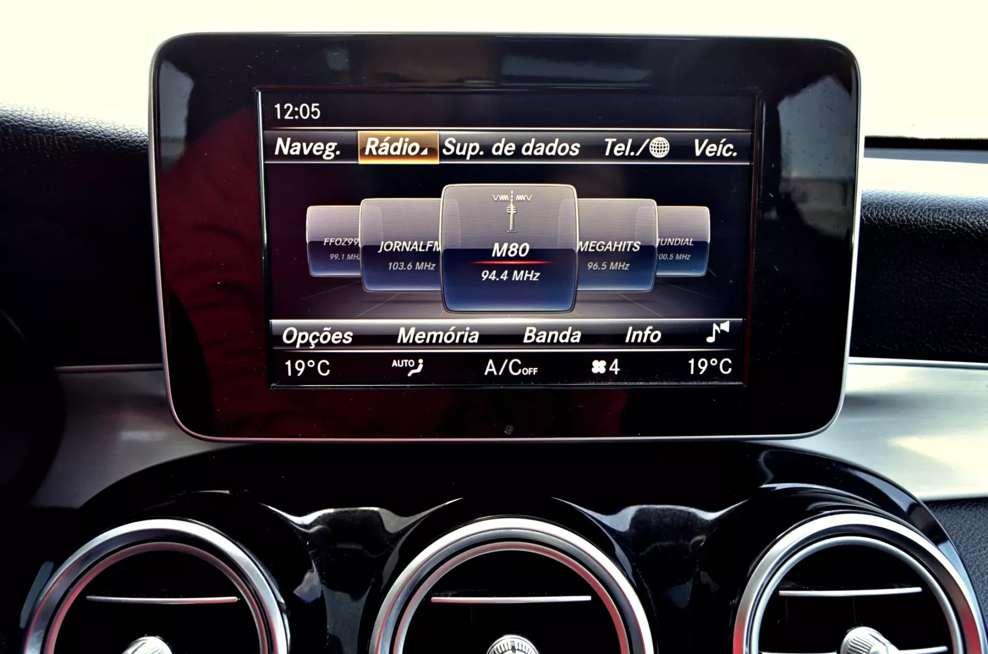 Mercedes-Benz GLC 220 23