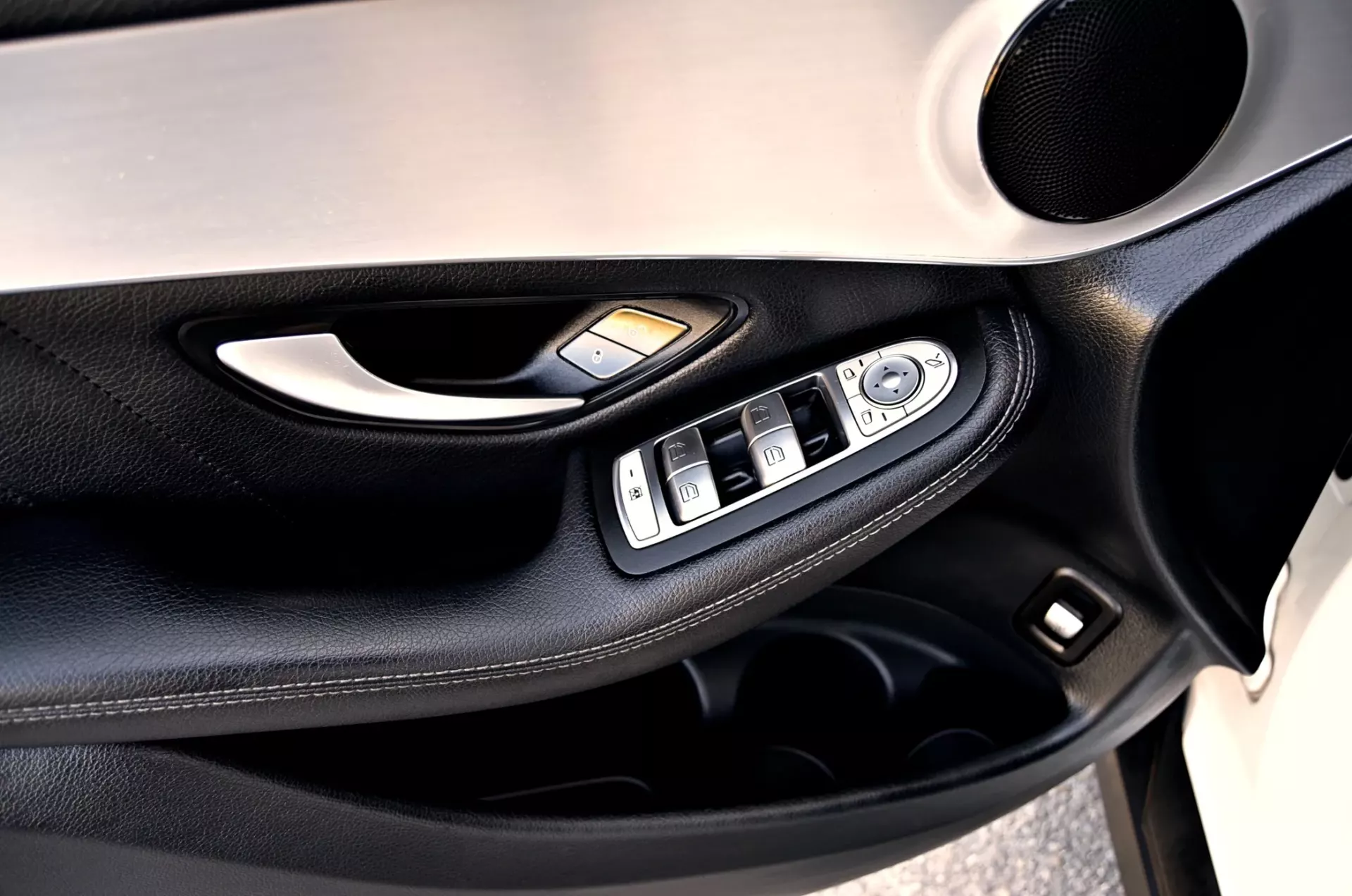 Mercedes-Benz GLC 250 d Coupé AMG Line 4-Matic 11