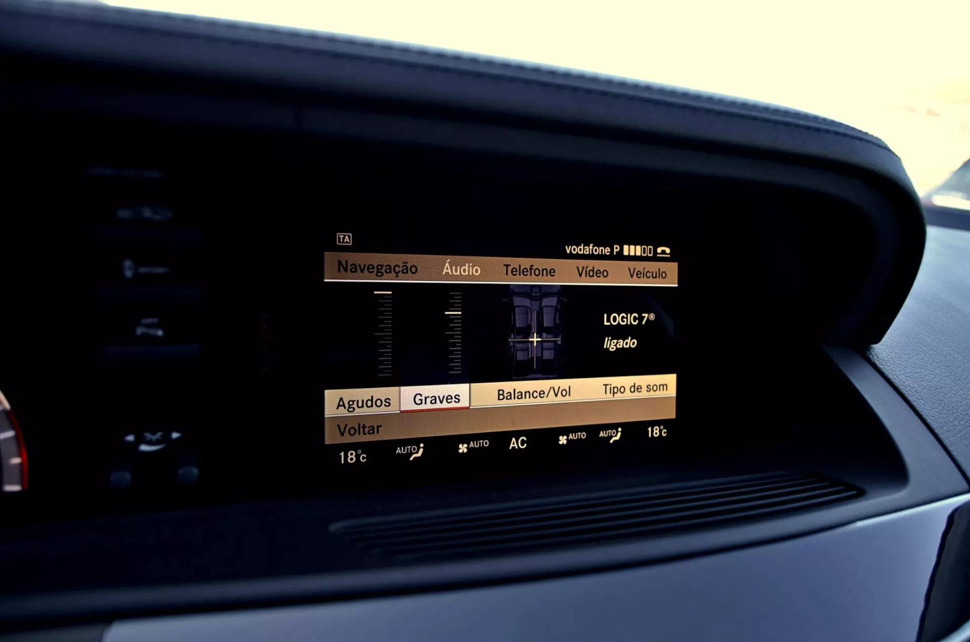 Mercedes-Benz CLS 350 BlueTEC Longo 164g 32