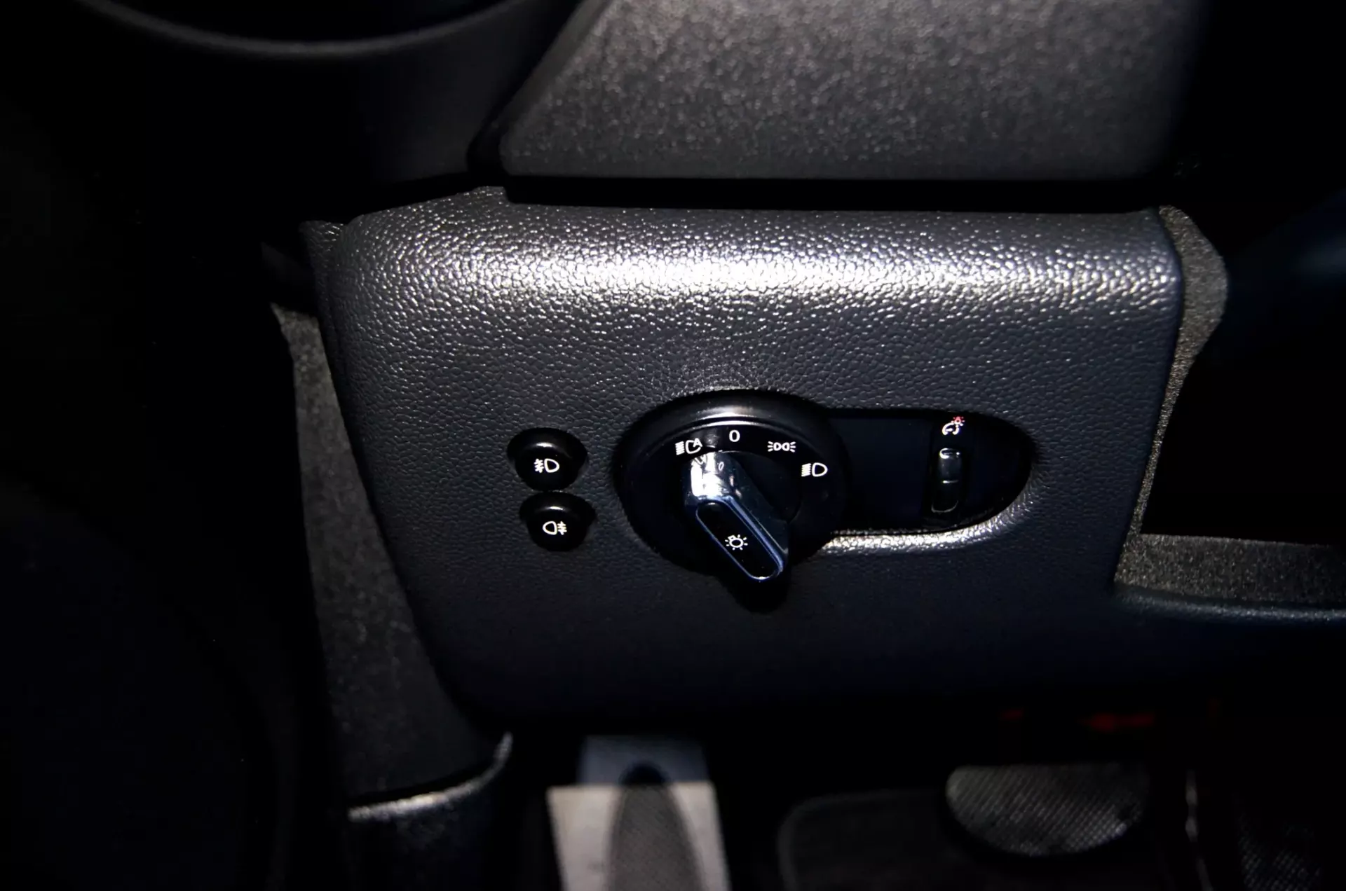 MINI 3 Portas Cooper D Auto 12