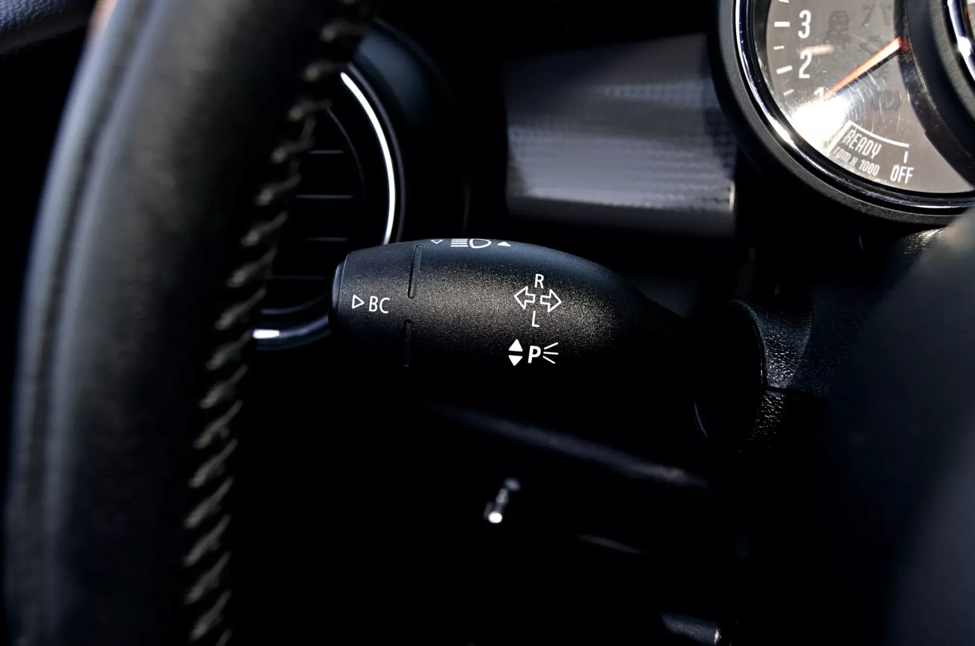 MINI 3 Portas Cooper D Auto 13