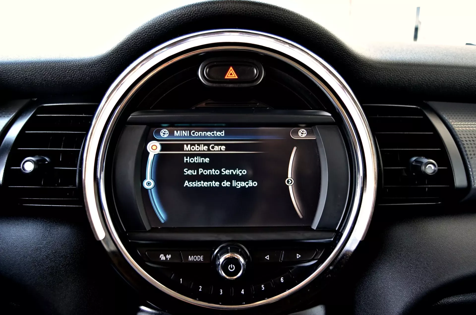 MINI 3 Portas Cooper D Auto 28