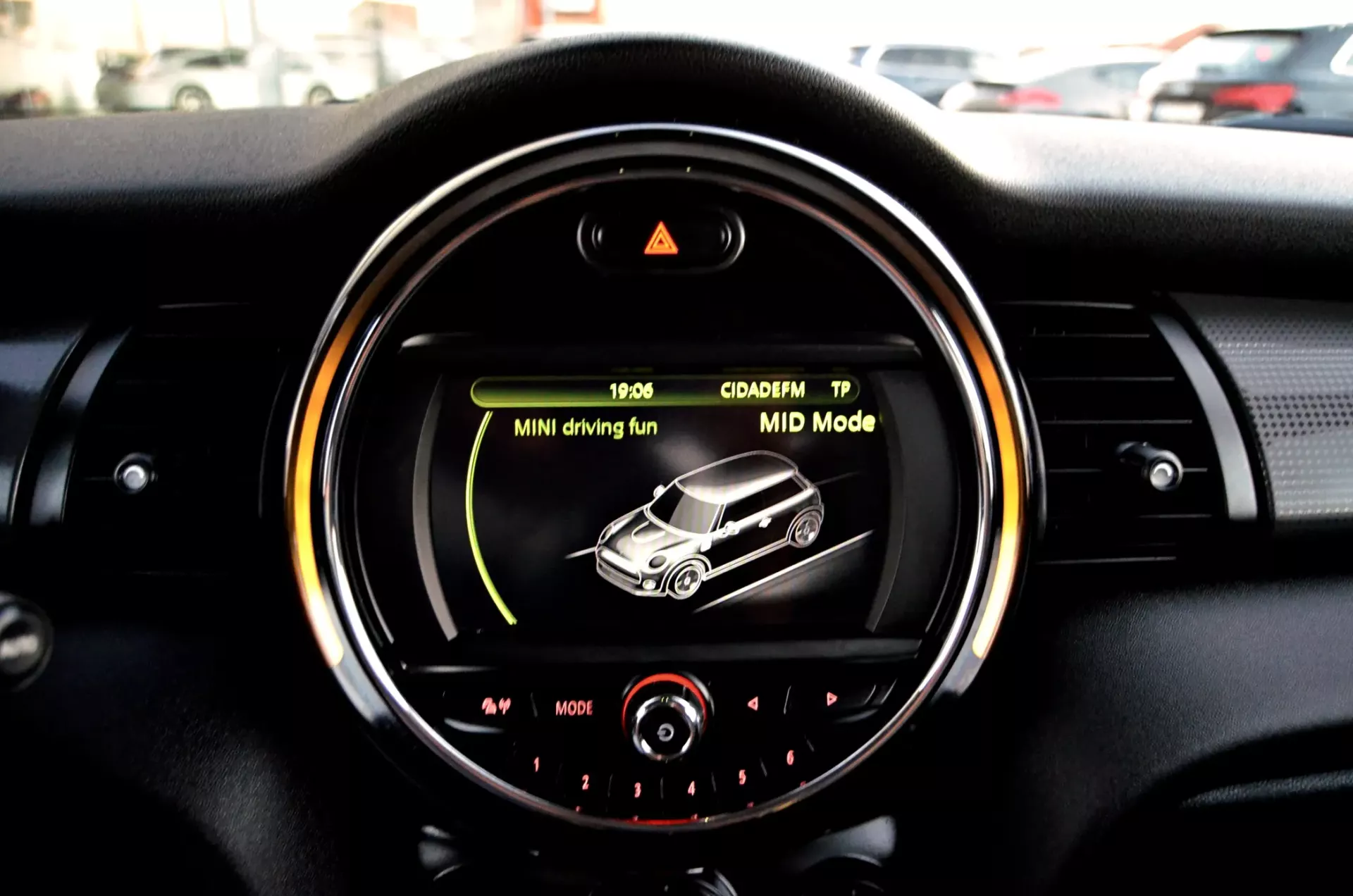 MINI 3 Portas Cooper D Auto 33