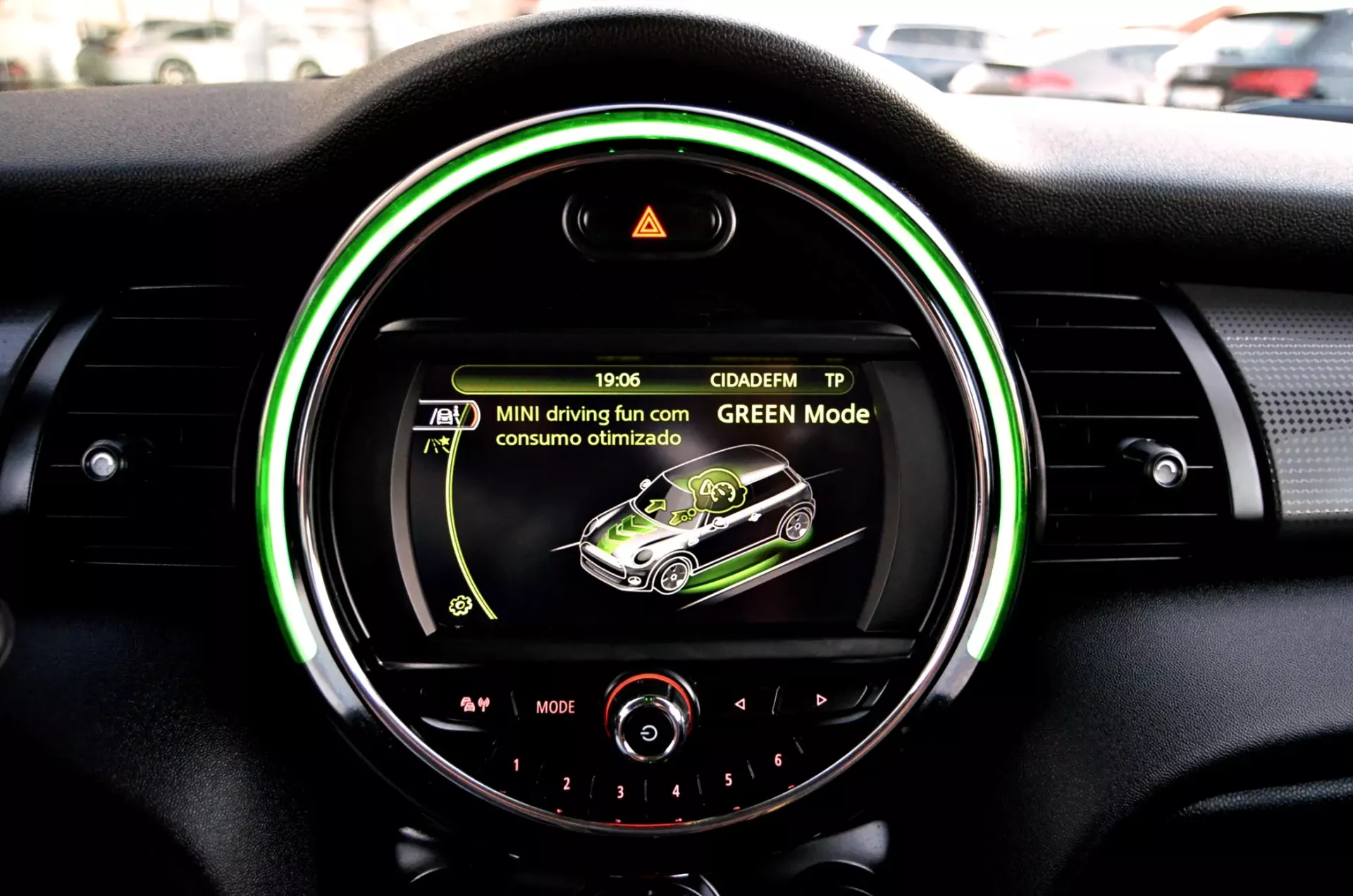 MINI 3 Portas Cooper D Auto 34