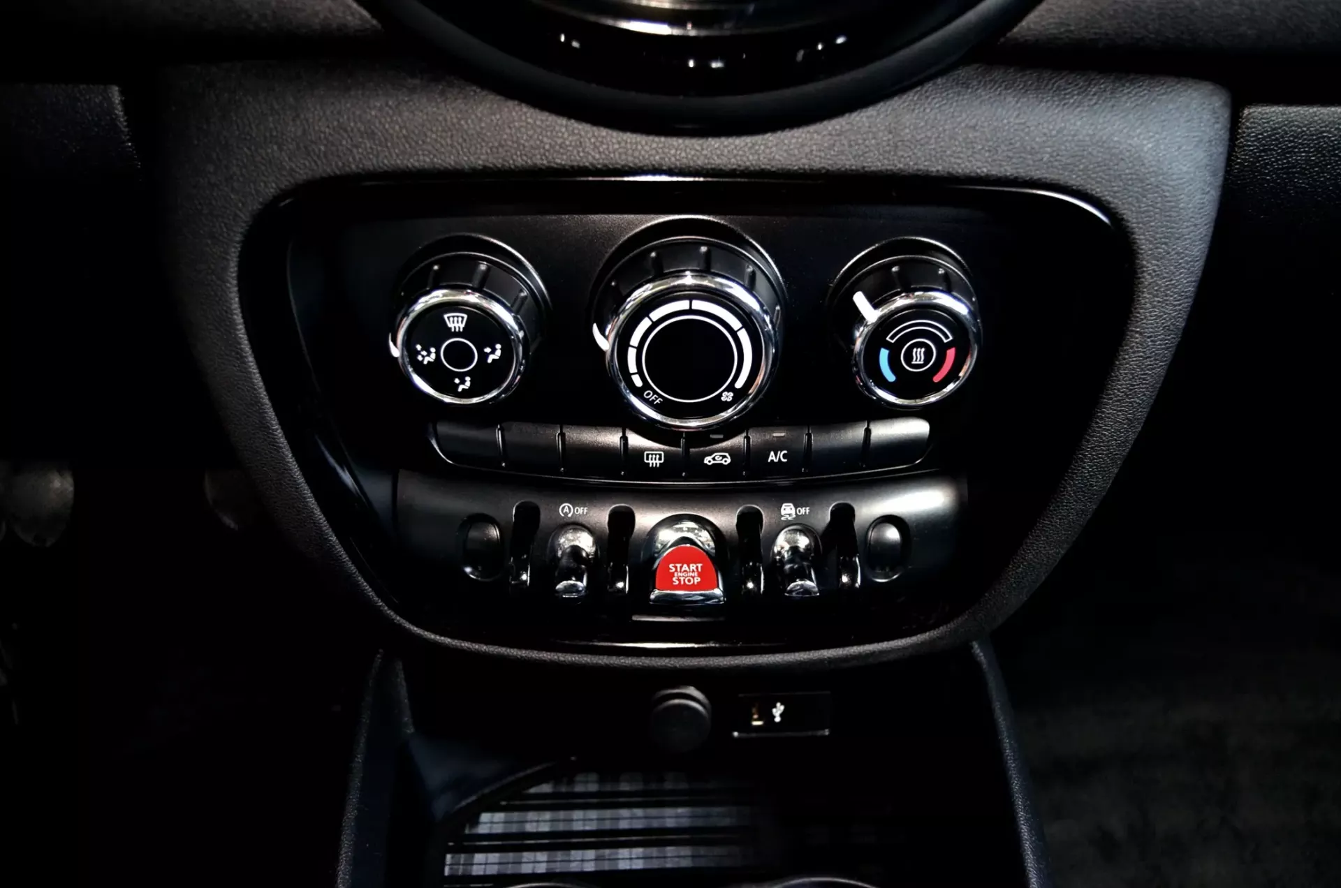 MINI Clubman One D 19