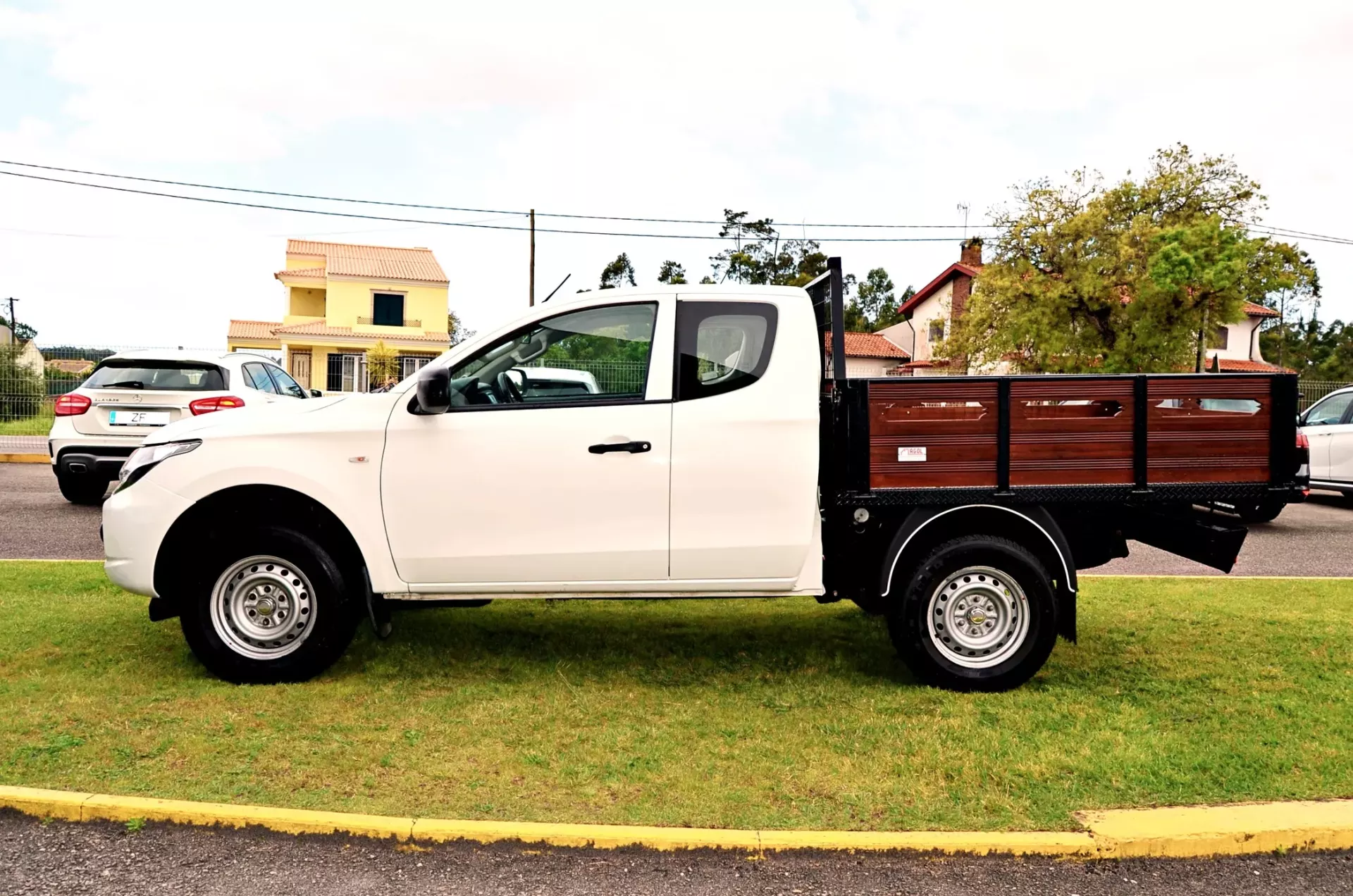 Mitsubishi L200 2.4 DI-D CD S.Cab 3L Instyle 4WD 4