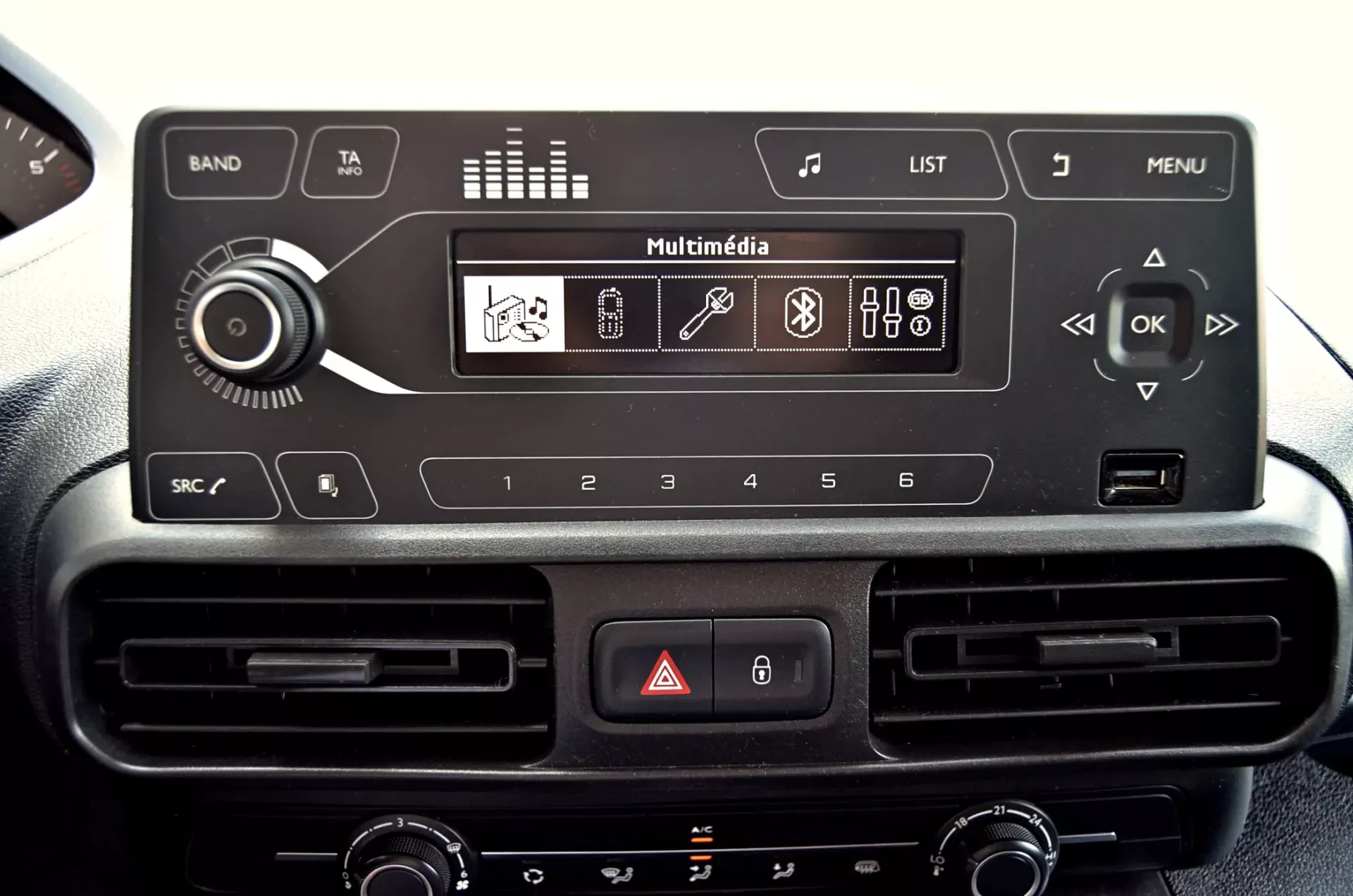 Peugeot Partner 1.6 BlueHDi Confort 16