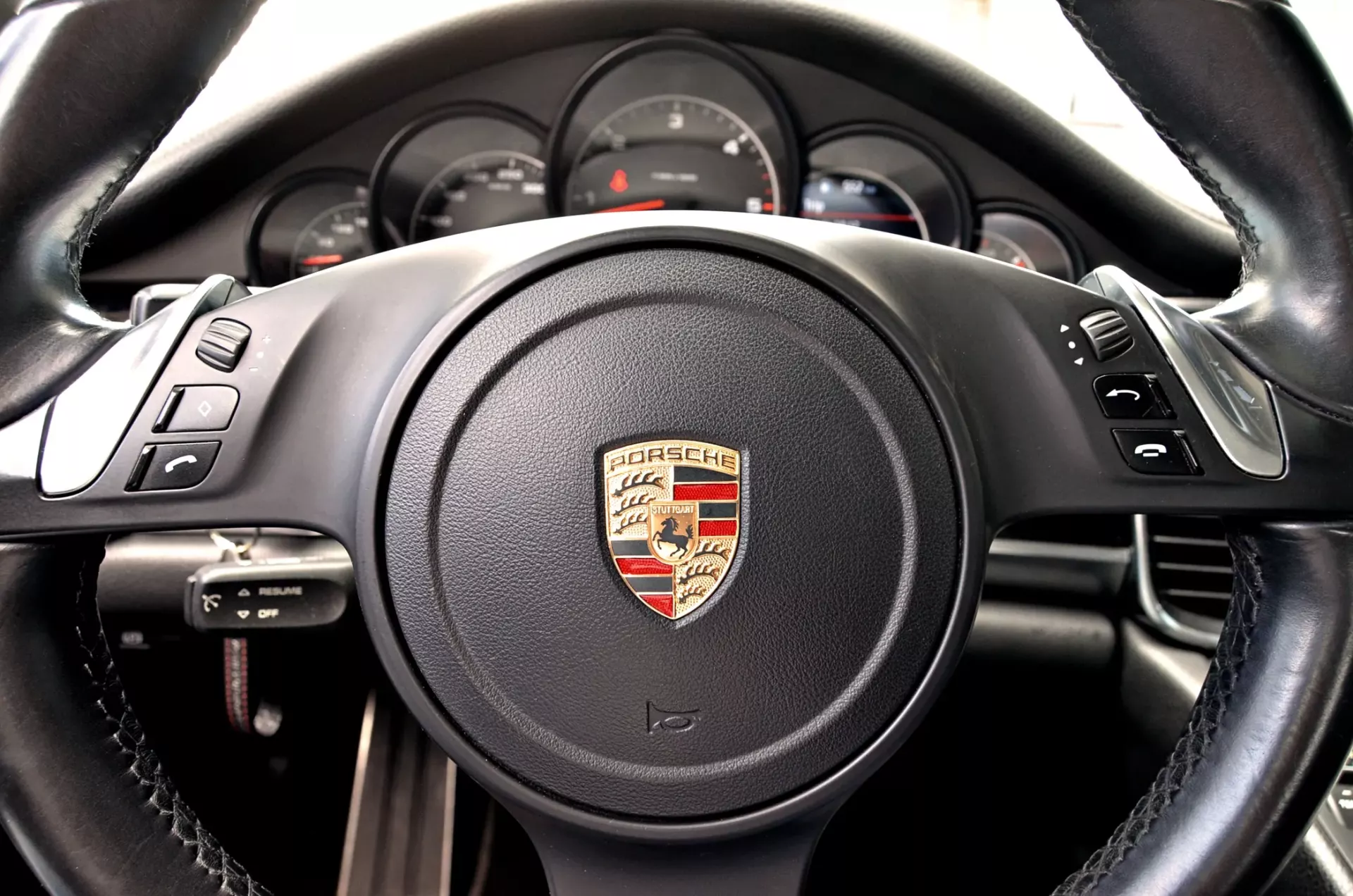 Porsche Panamera Platinum Edition 16