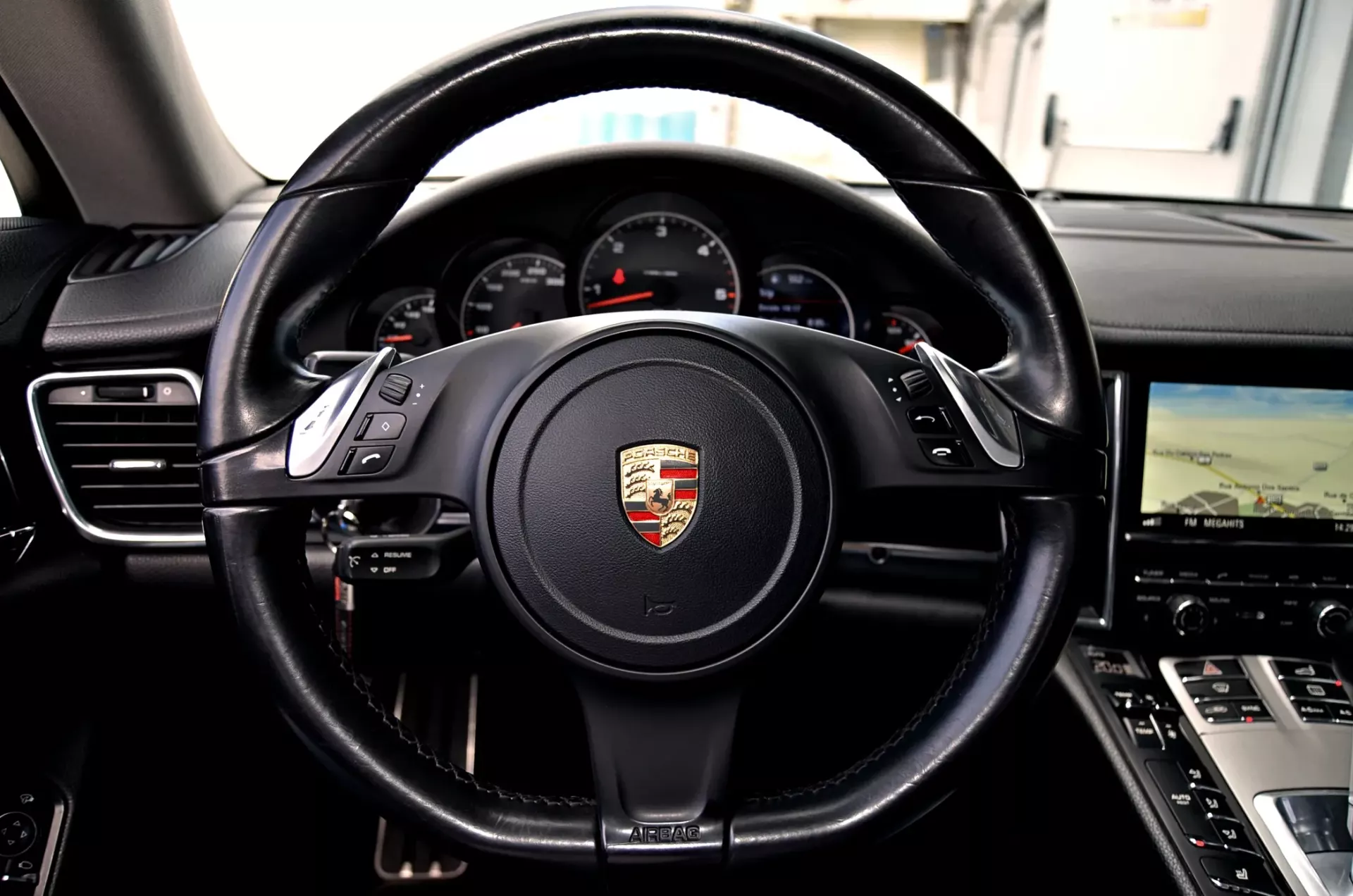 Porsche Panamera Platinum Edition 15