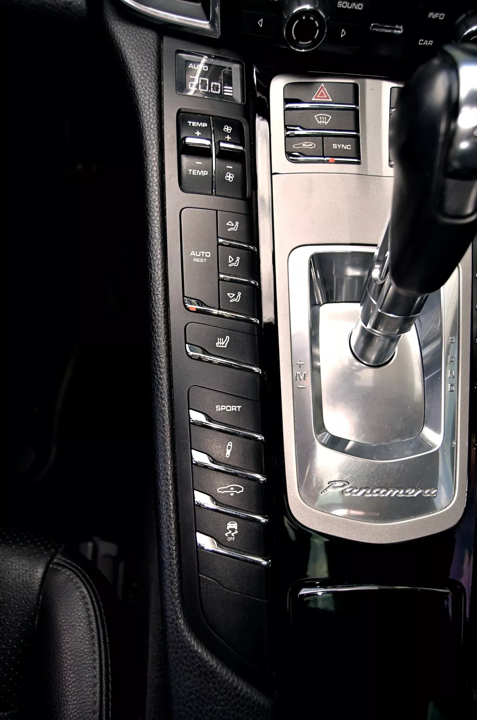 Porsche Panamera Platinum Edition 19