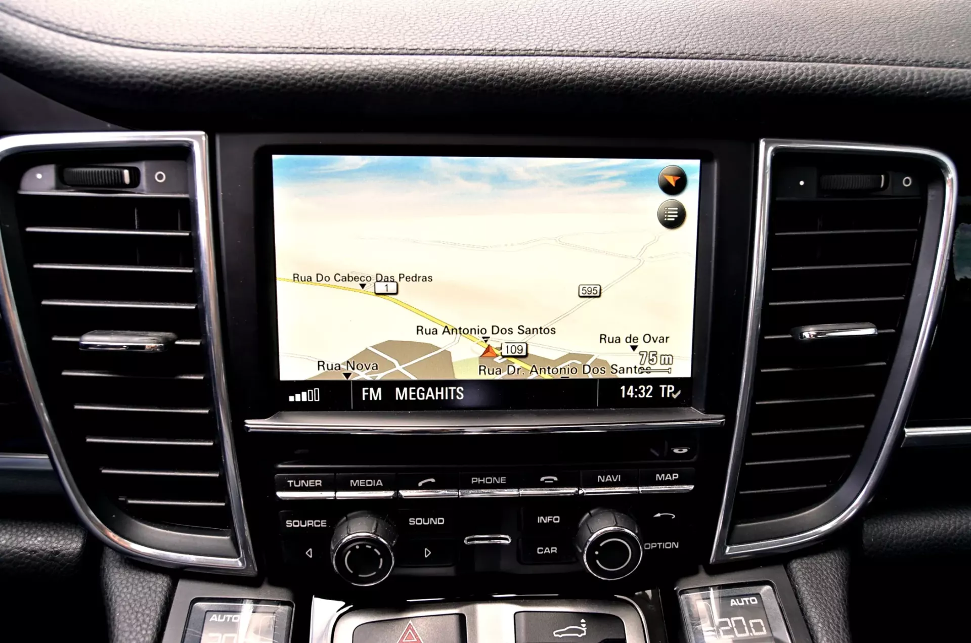 Porsche Panamera Platinum Edition 23