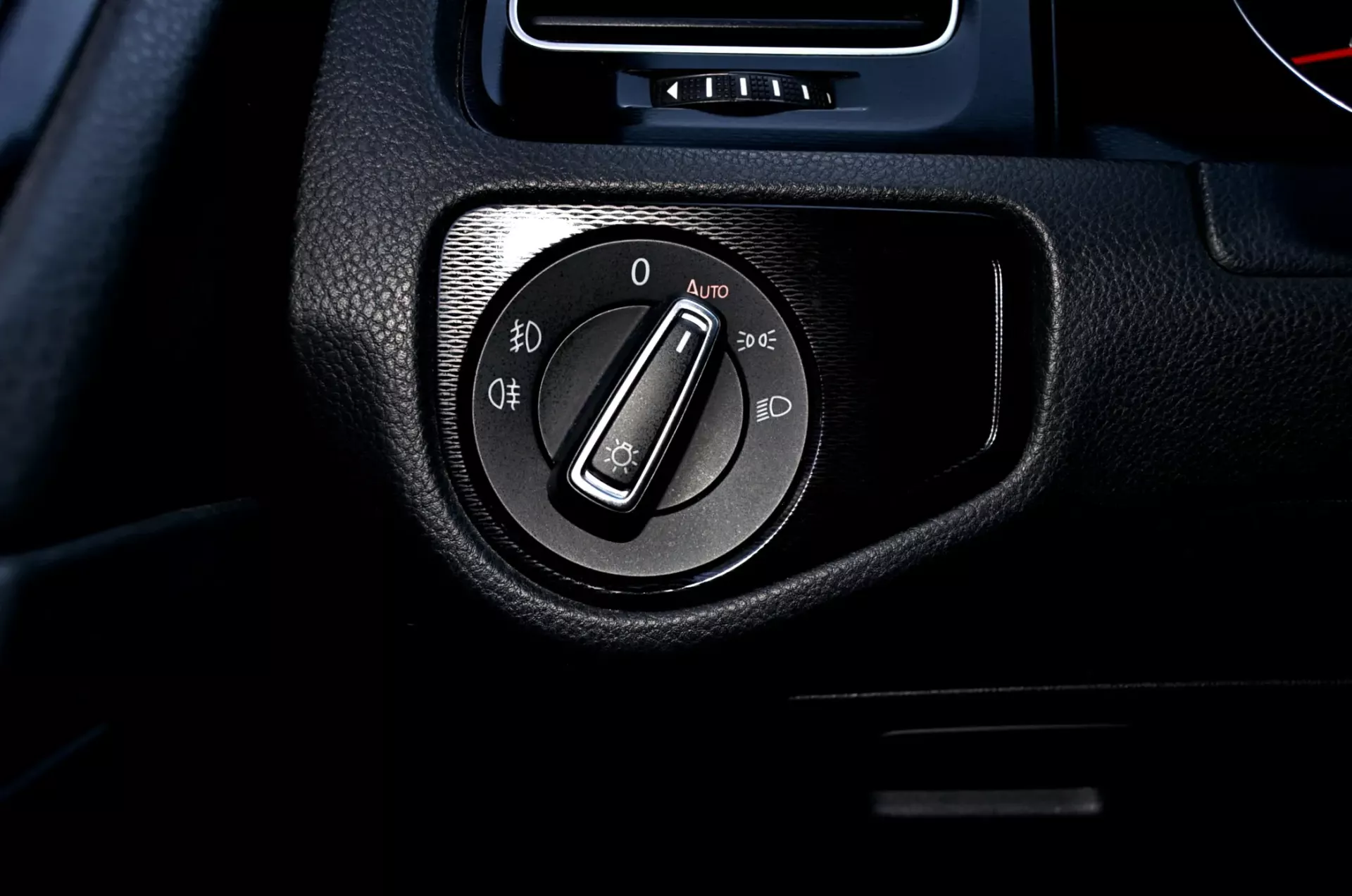 Volkswagen Golf Variant 2.0 TDi GTD DSG 12