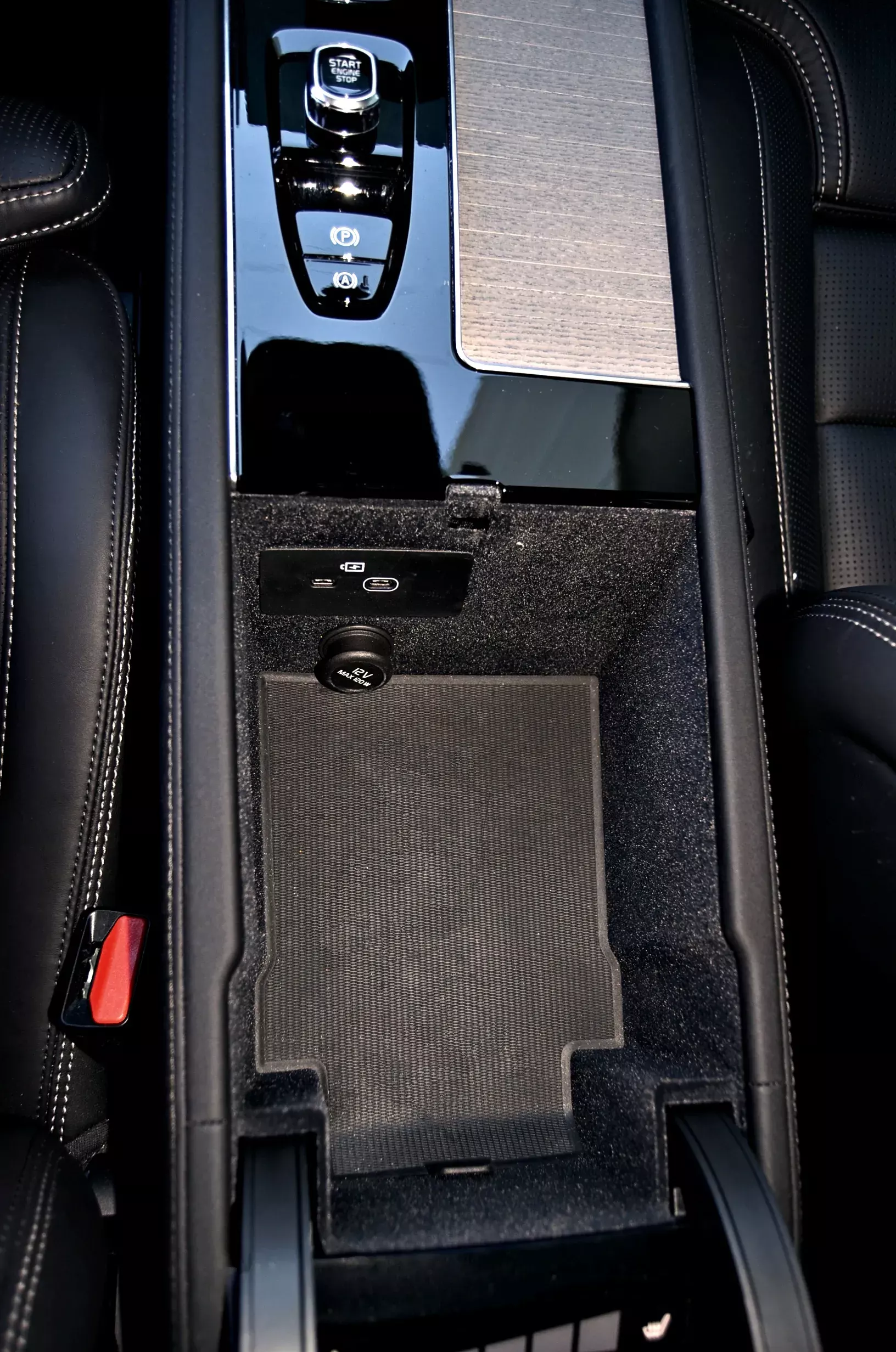 Volvo XC 90 2.0 T8 PHEV Inscription Expression AWD 23