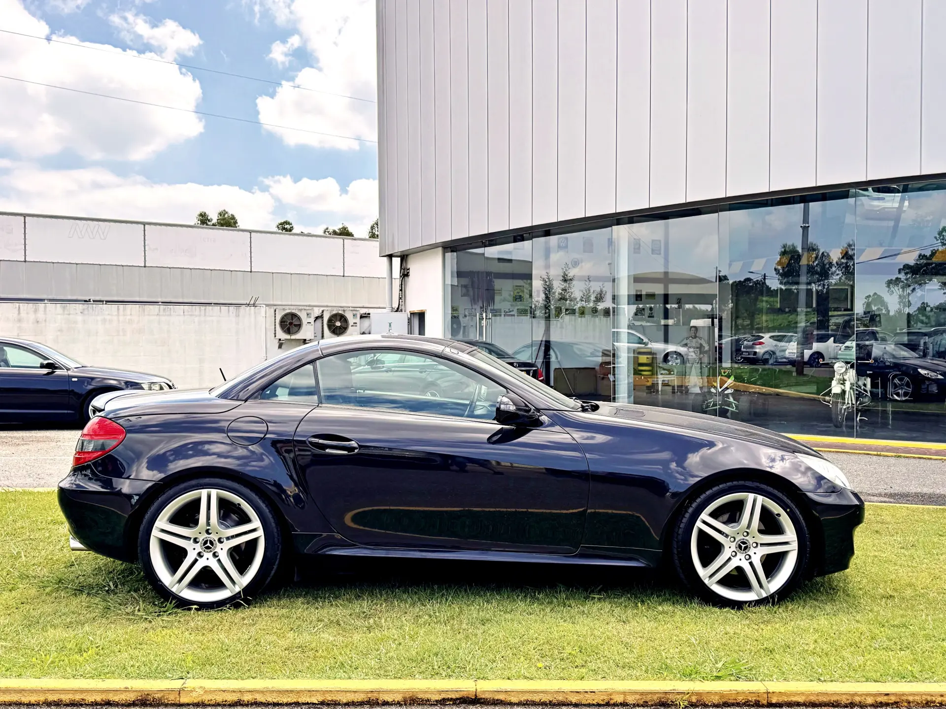 Mercedes-Benz SLK 200 Outro 30