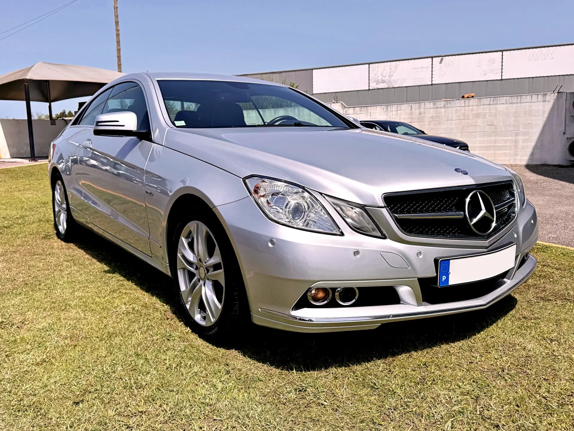 Mercedes-Benz E 220 CDi Avantgarde BlueEfficiency 1