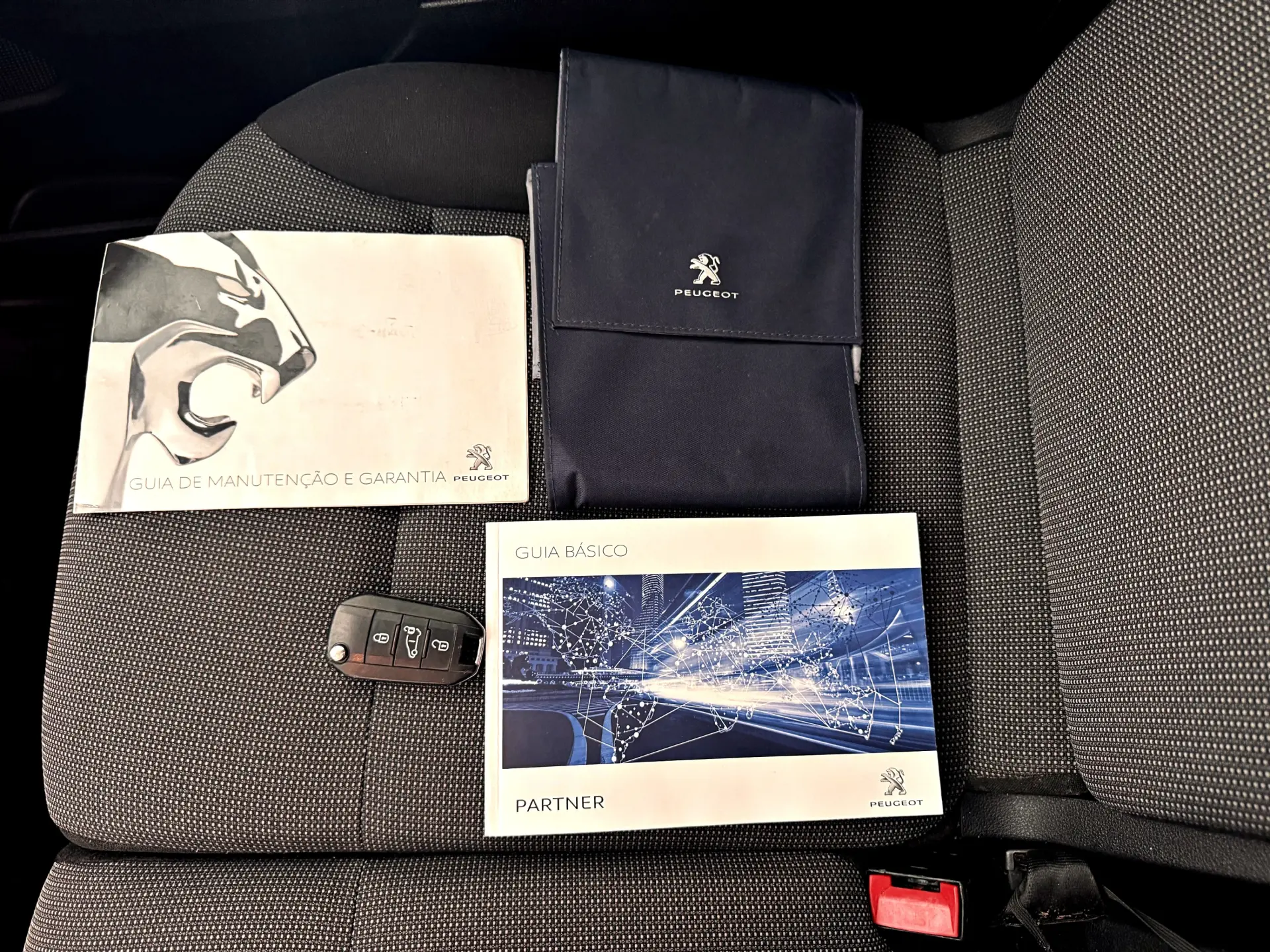 Peugeot Partner 1.6 BlueHDi Confort 23