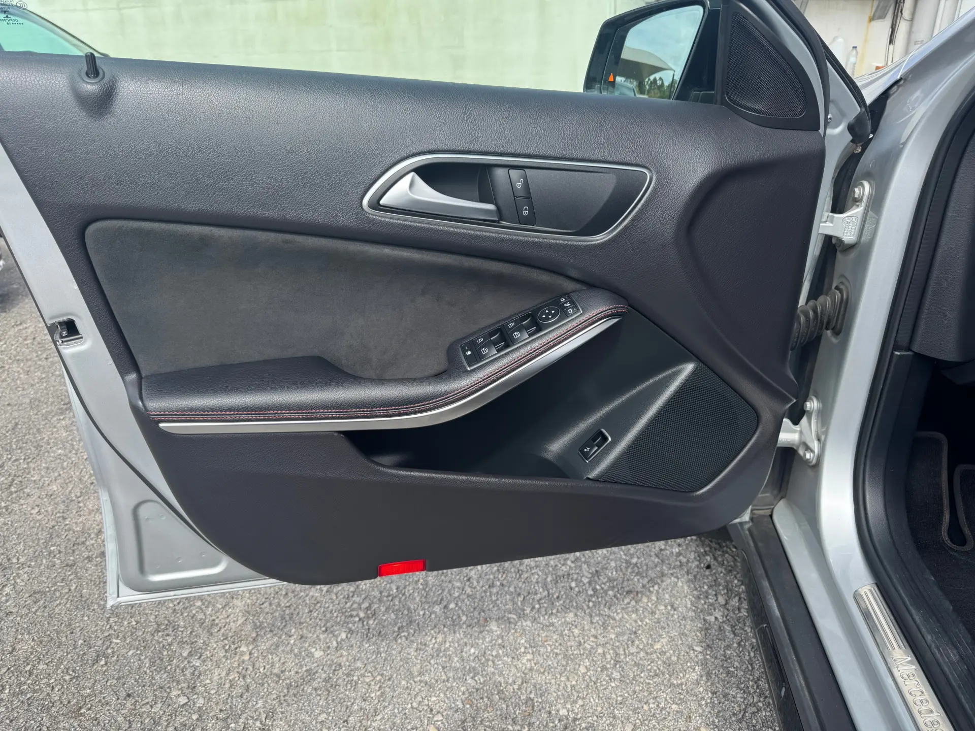 Mercedes-Benz GLA 200 d 7G-DCT AMG Line 10