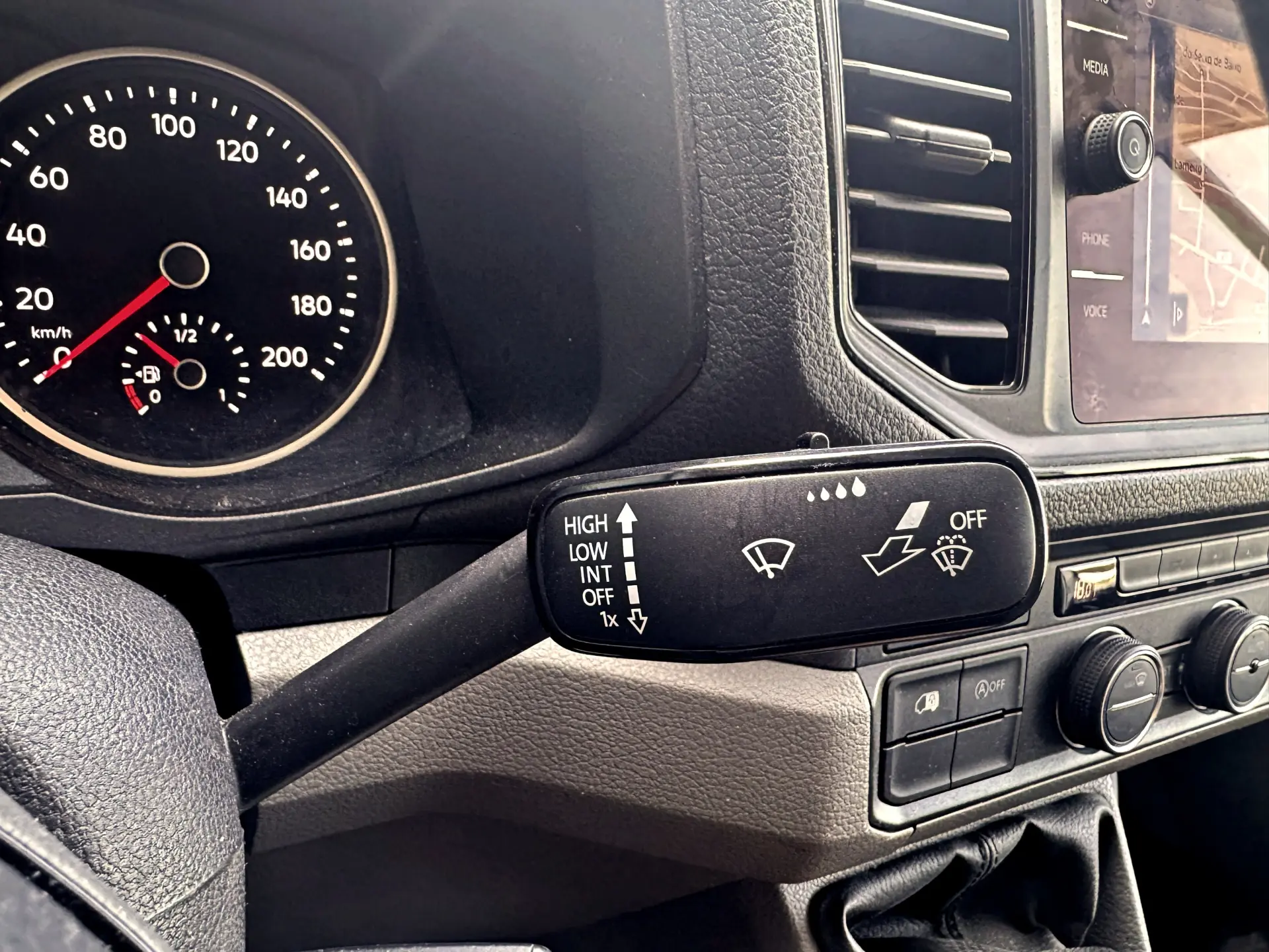 Volkswagen Crafter 35 2.0 TDI L3H2 15