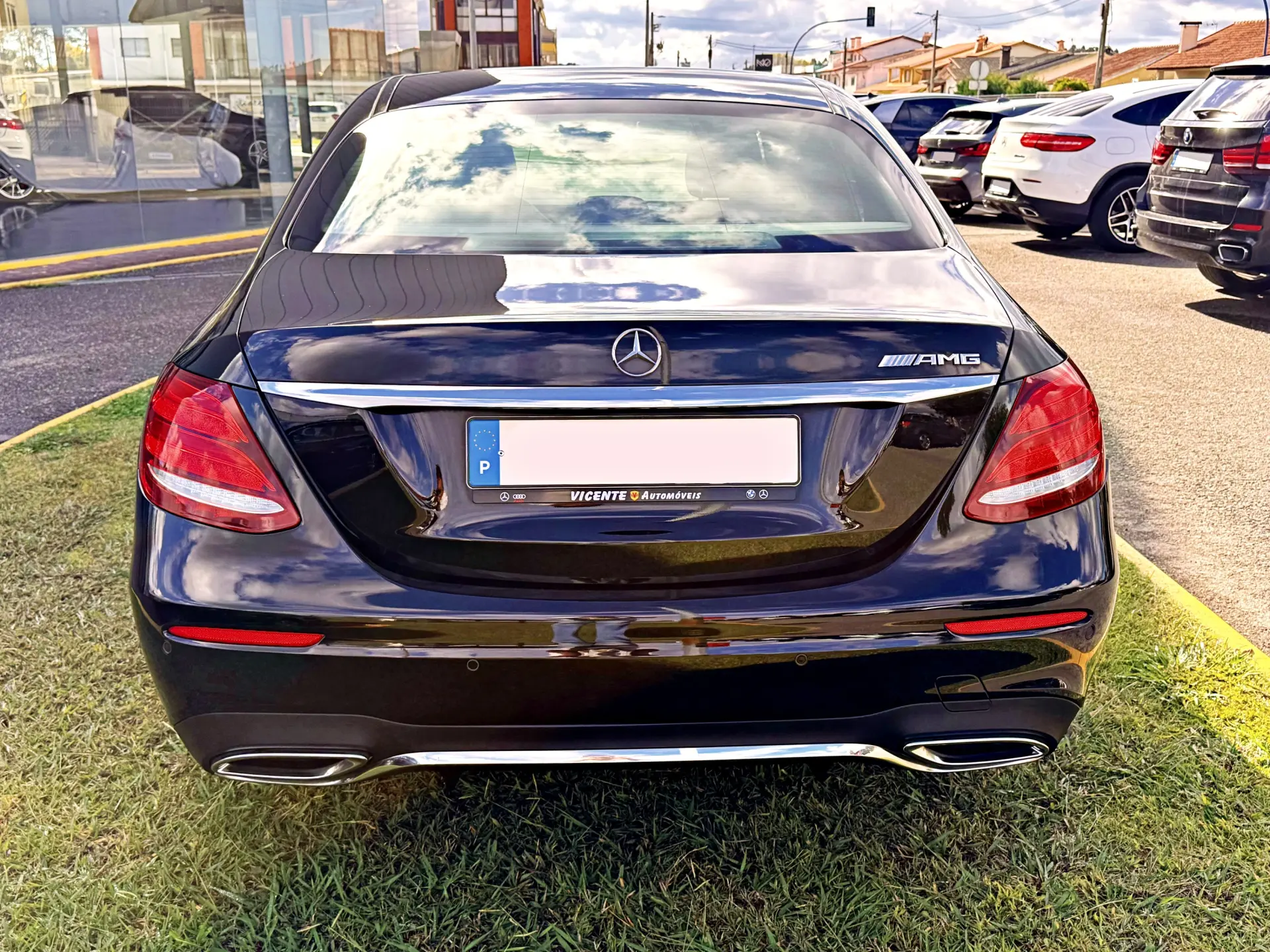 Mercedes-Benz E 220 d AMG Line 6