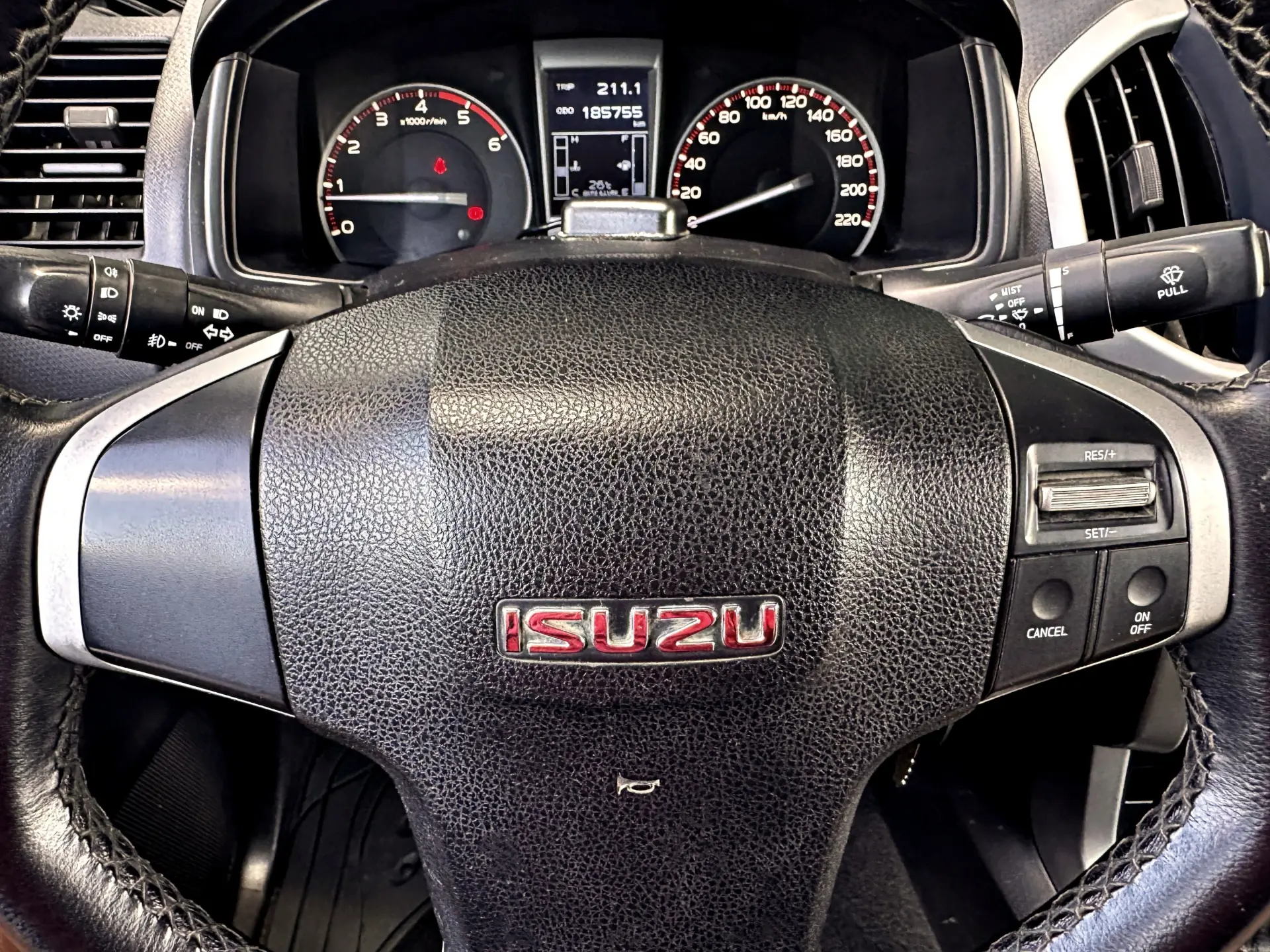 Isuzu D-Max 2.5 TD TwinTurbo 15