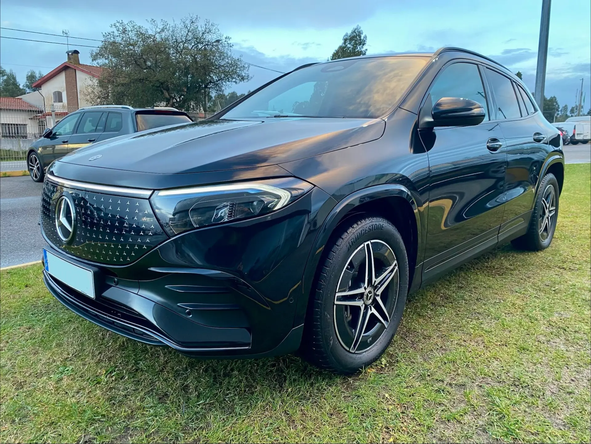 Mercedes-Benz EQA 250+ AMG Line 3