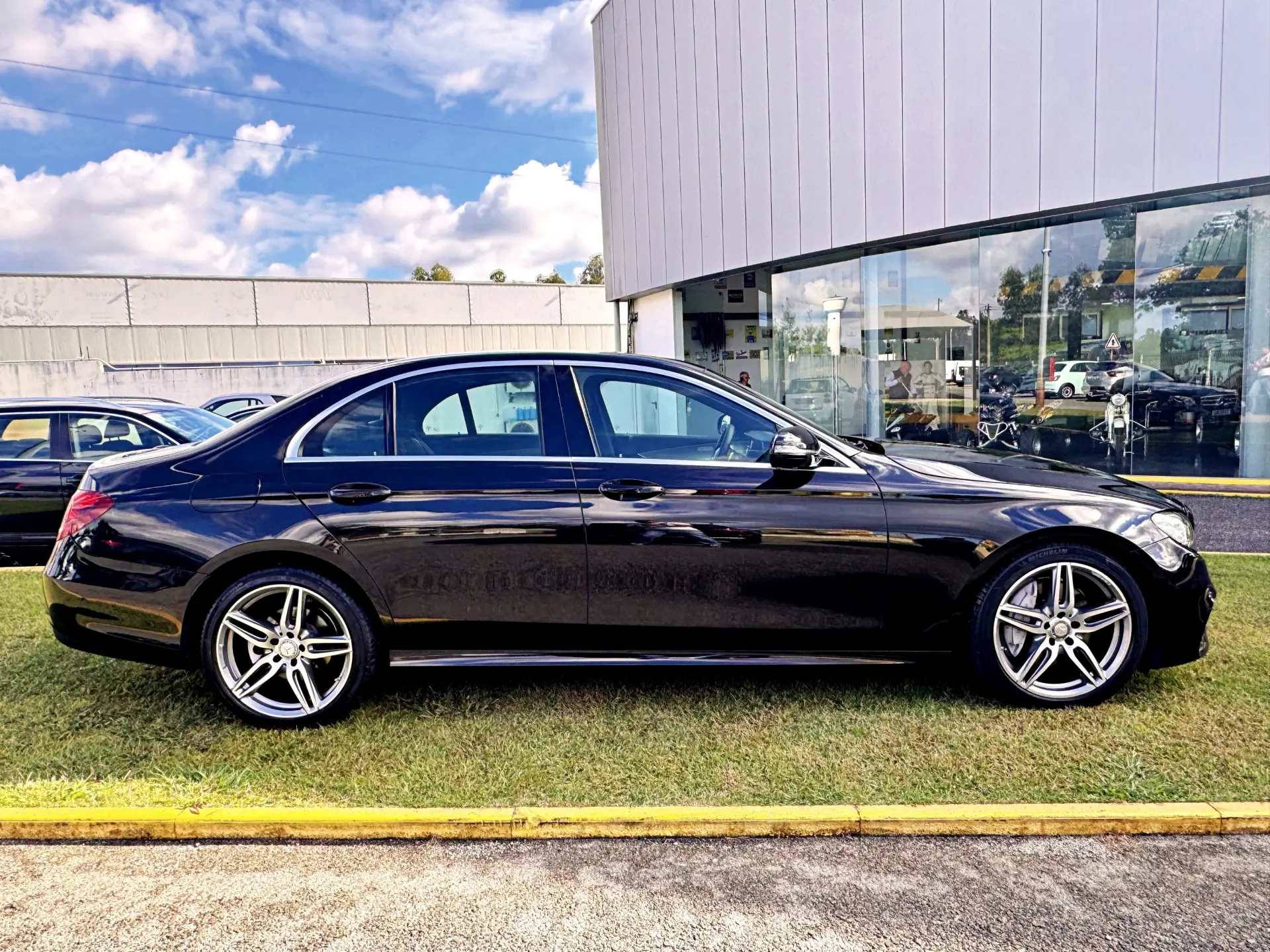Mercedes-Benz E 220 d AMG Line 8