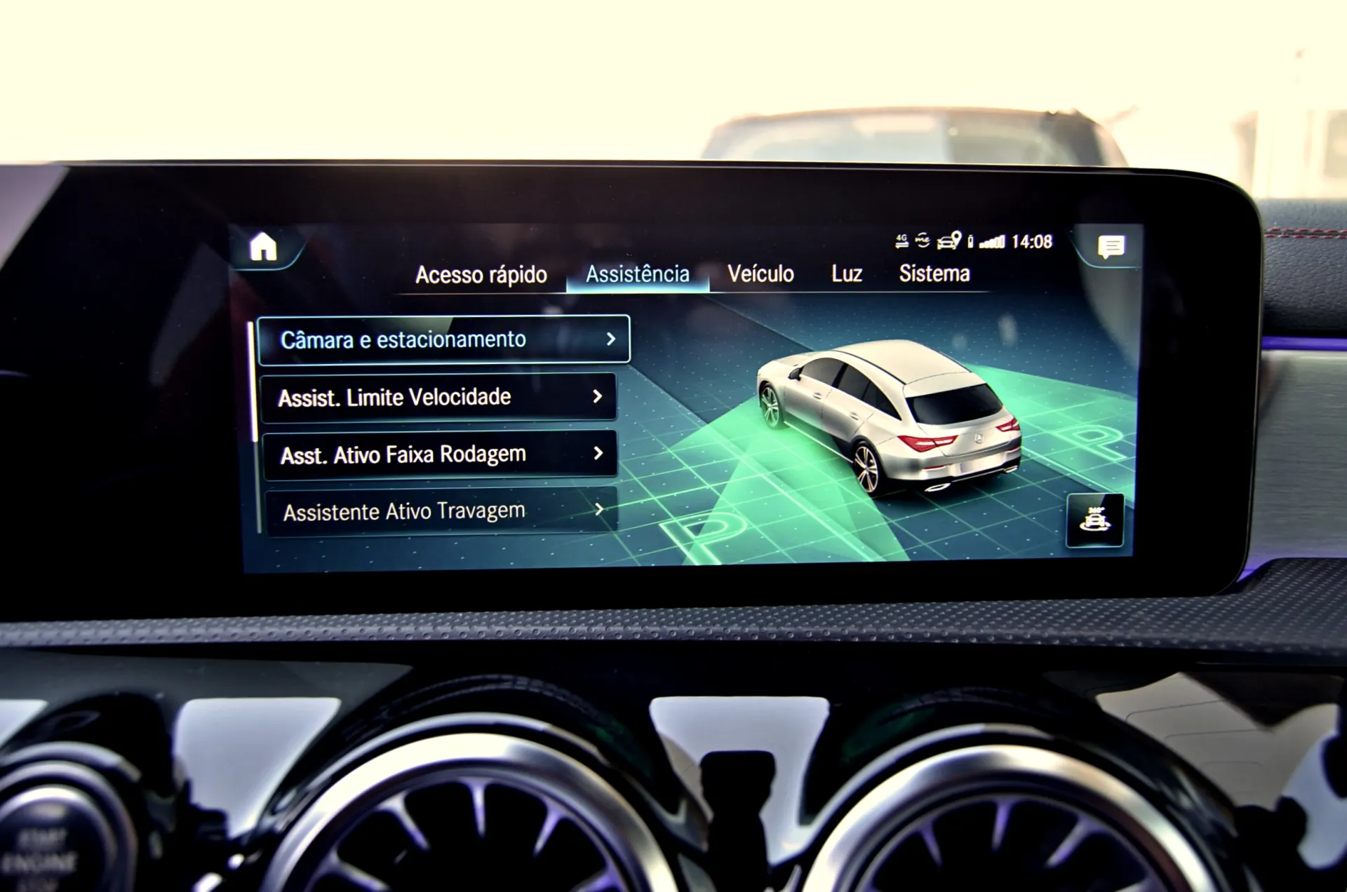 Mercedes-Benz CLA 250 e Shooting Brake AMG Line 25