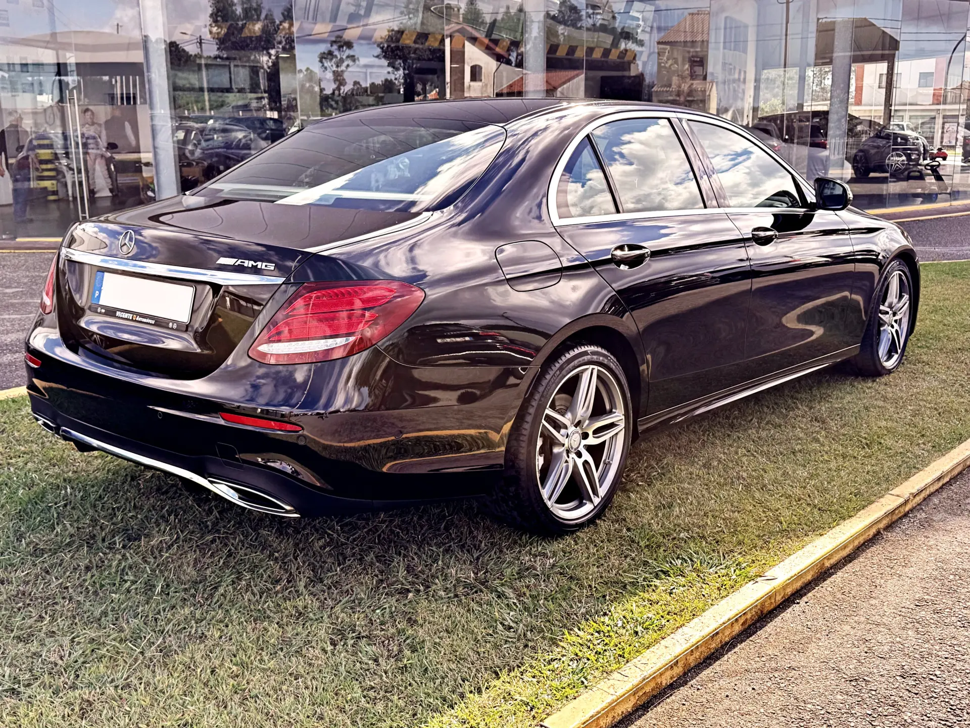 Mercedes-Benz E 220 d AMG Line 7