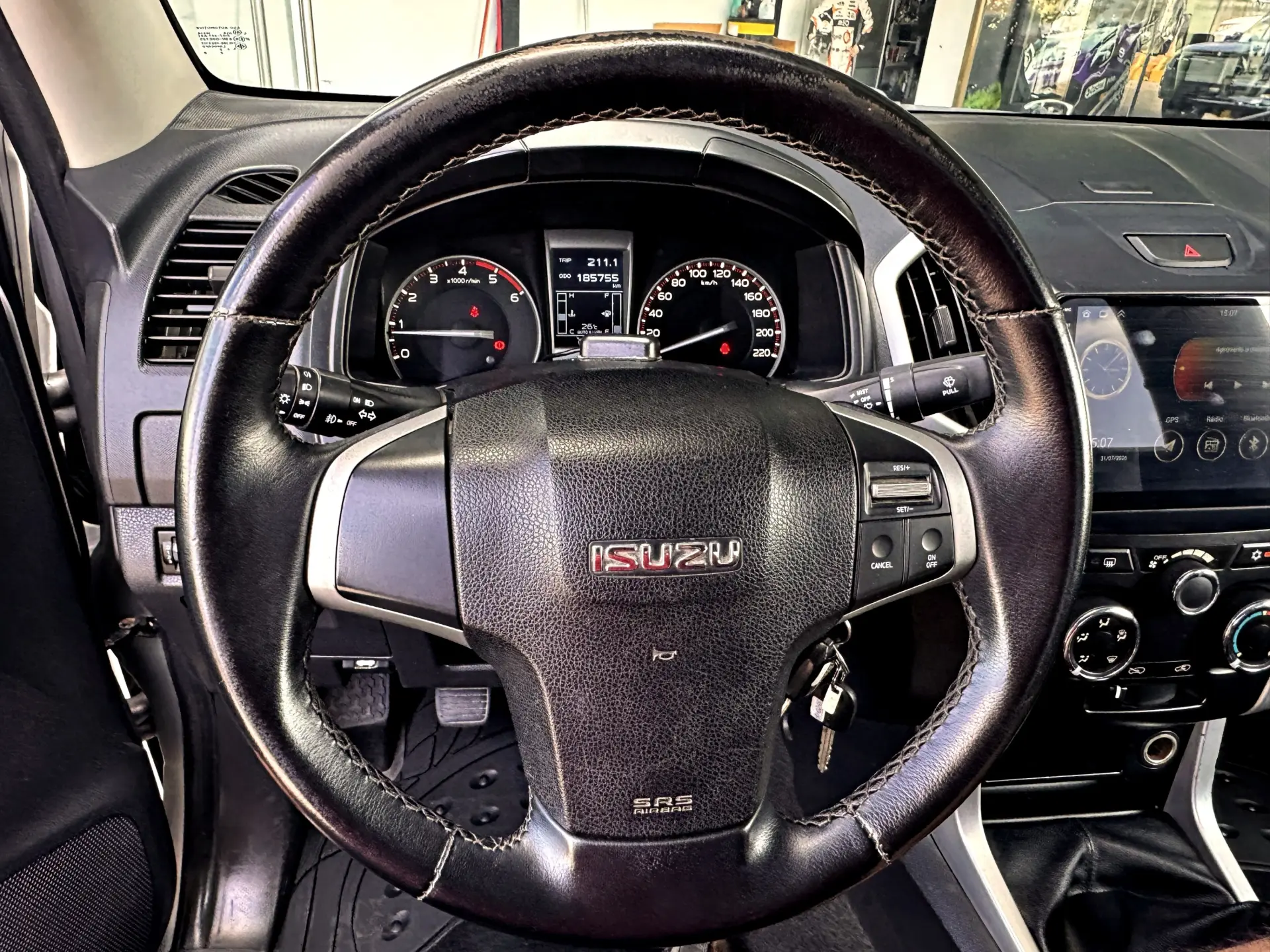 Isuzu D-Max 2.5 TD TwinTurbo 14