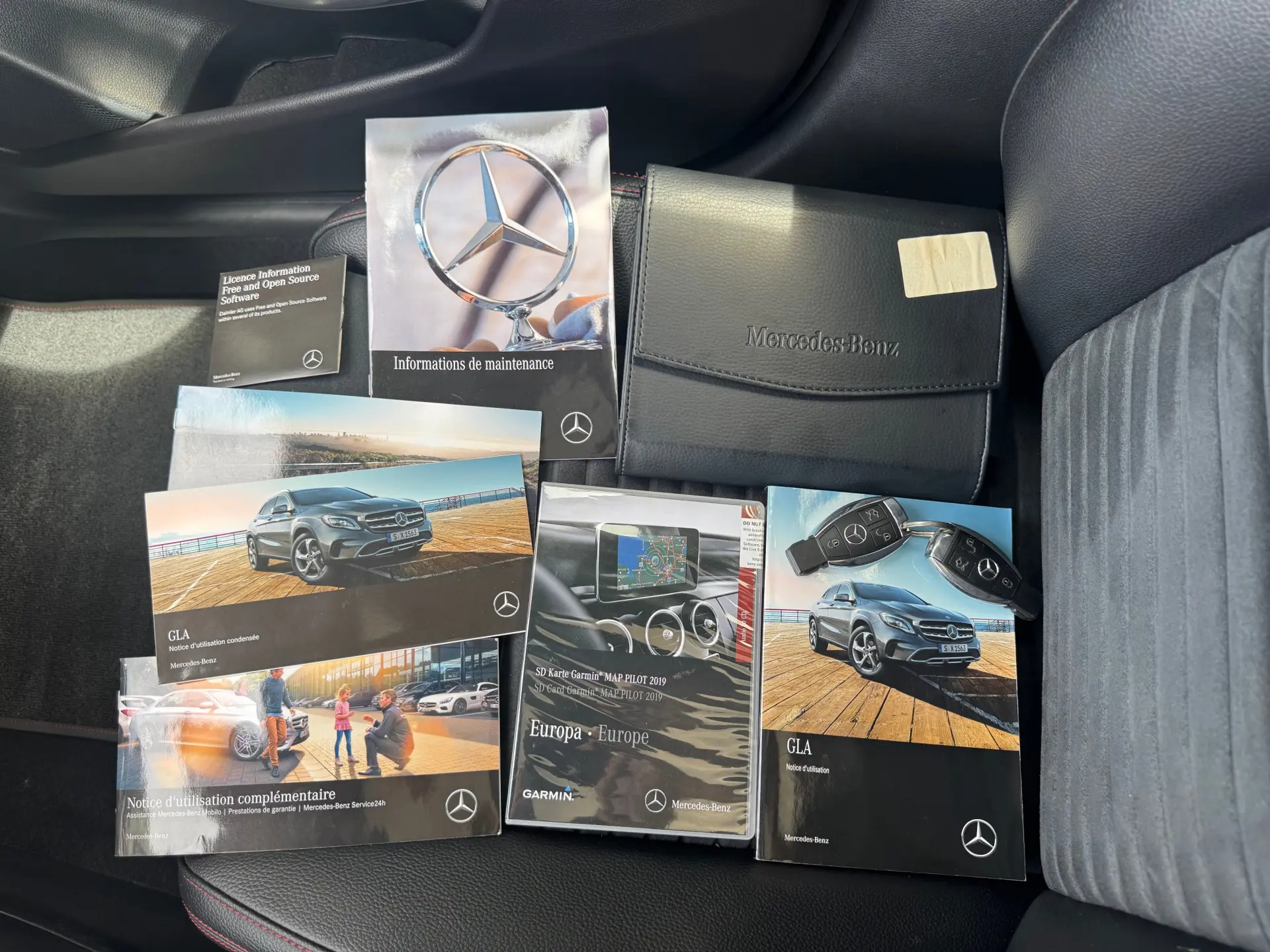 Mercedes-Benz GLA 200 d 7G-DCT AMG Line 42