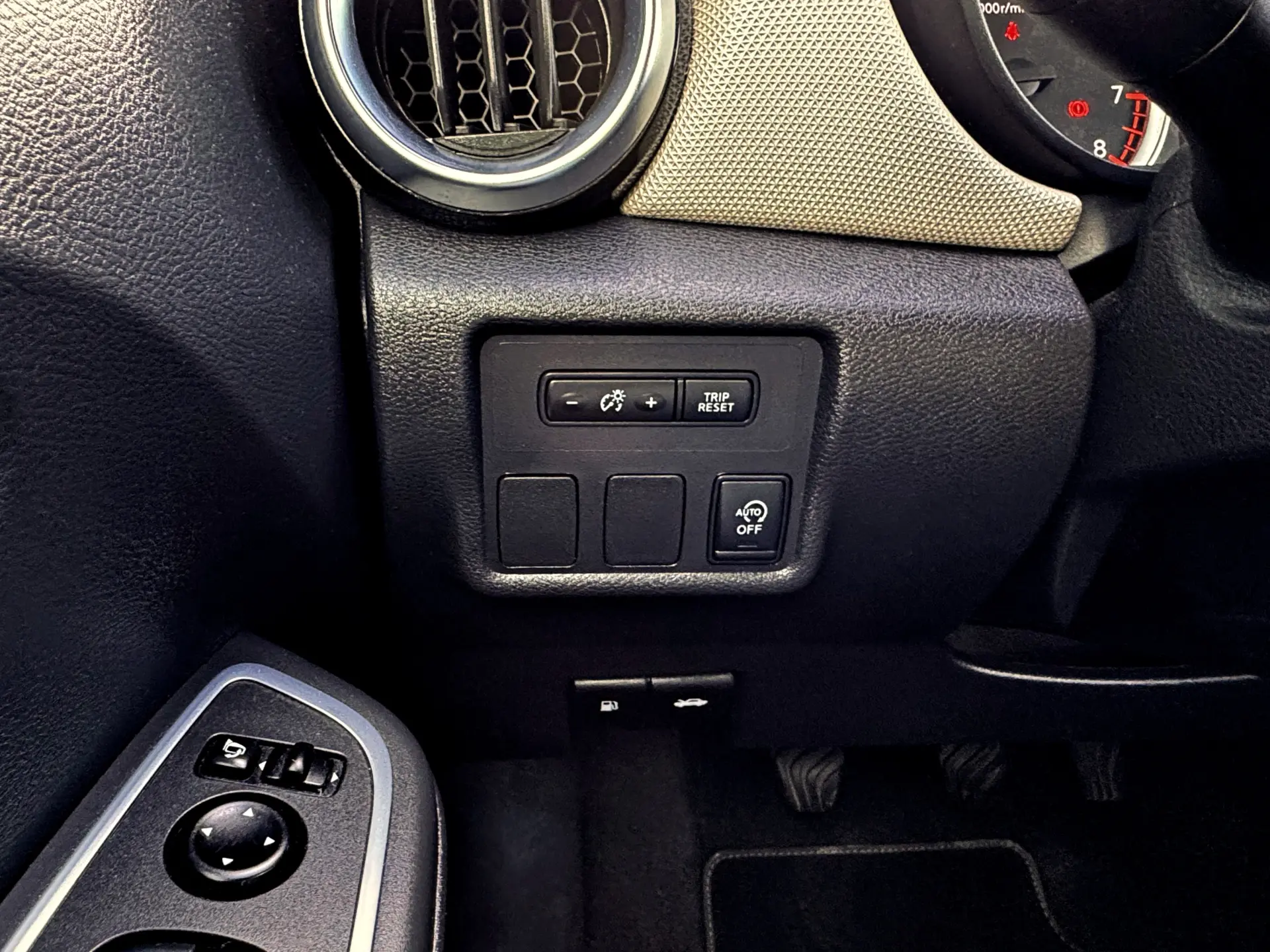 Nissan Micra 0.9 IG-T Visia S/S 12