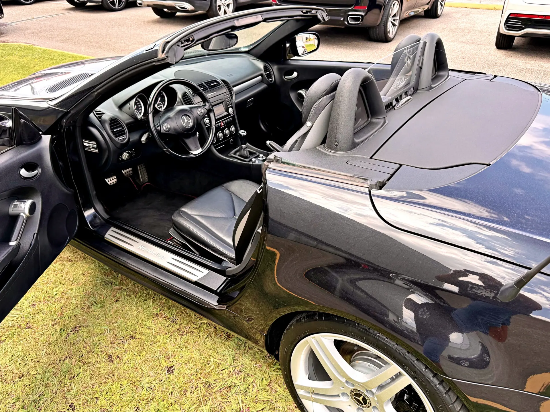 Mercedes-Benz SLK 200 Outro 9