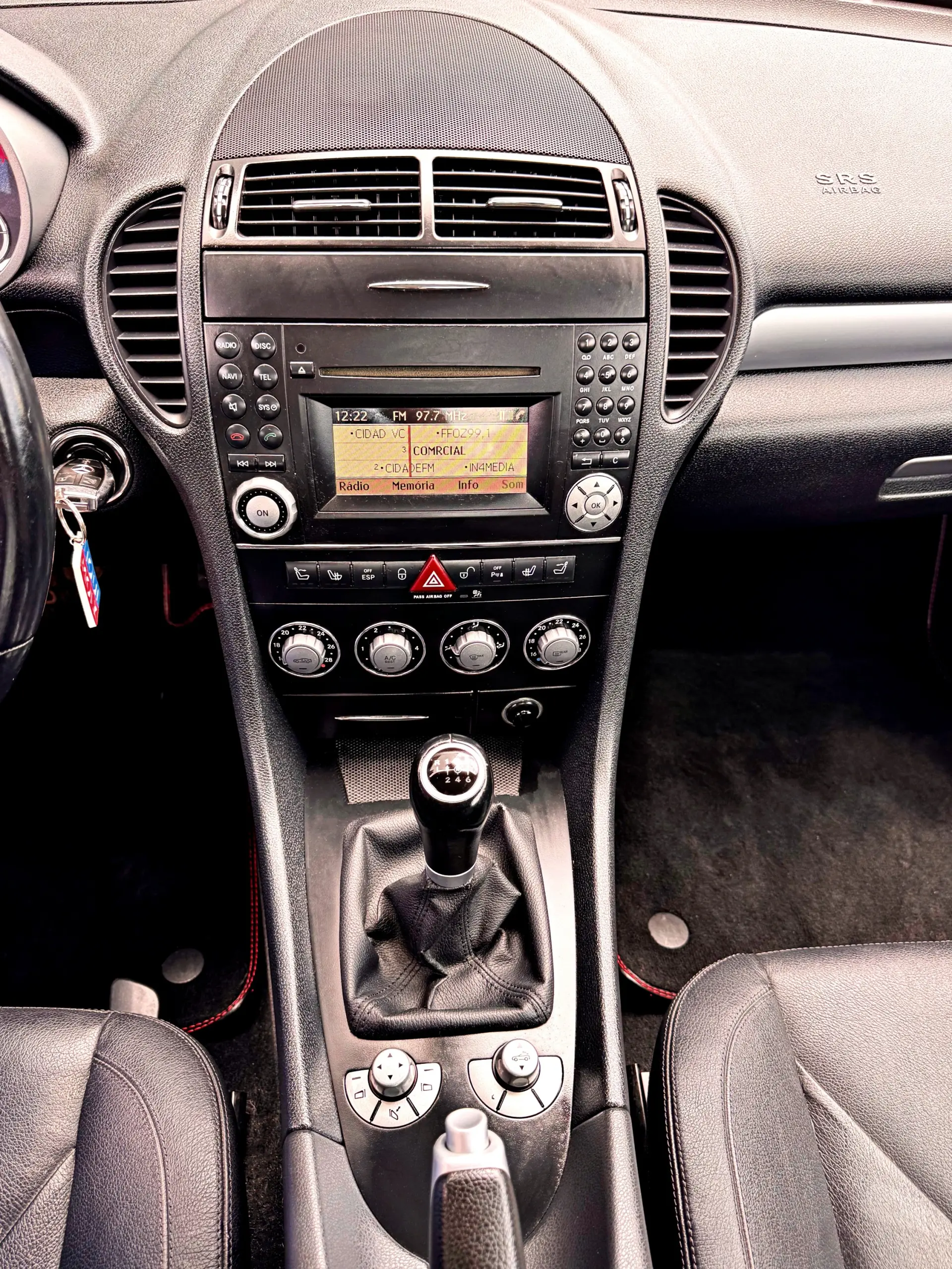 Mercedes-Benz SLK 200 Outro 18