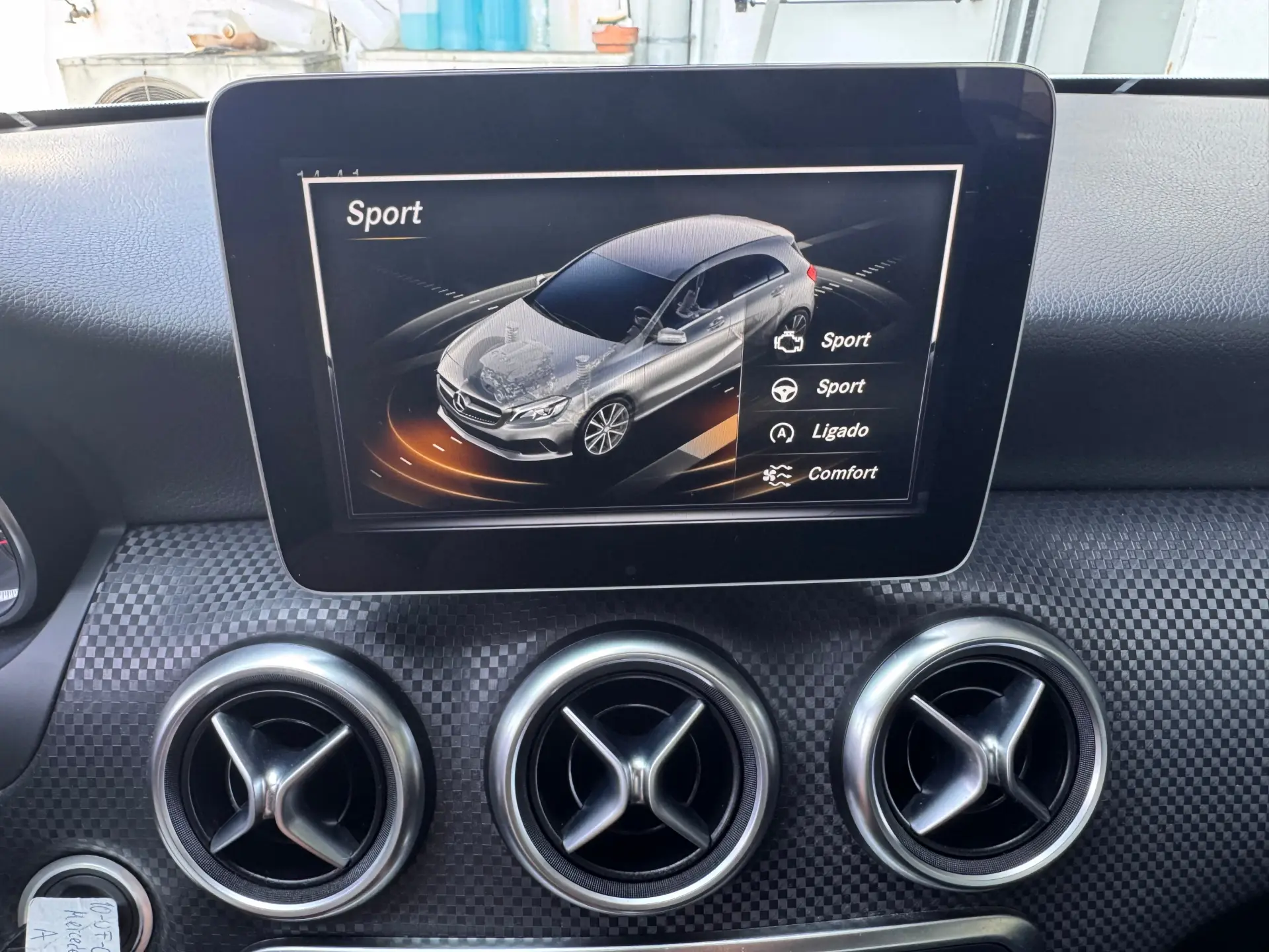 Mercedes-Benz A 180 d Urban 37