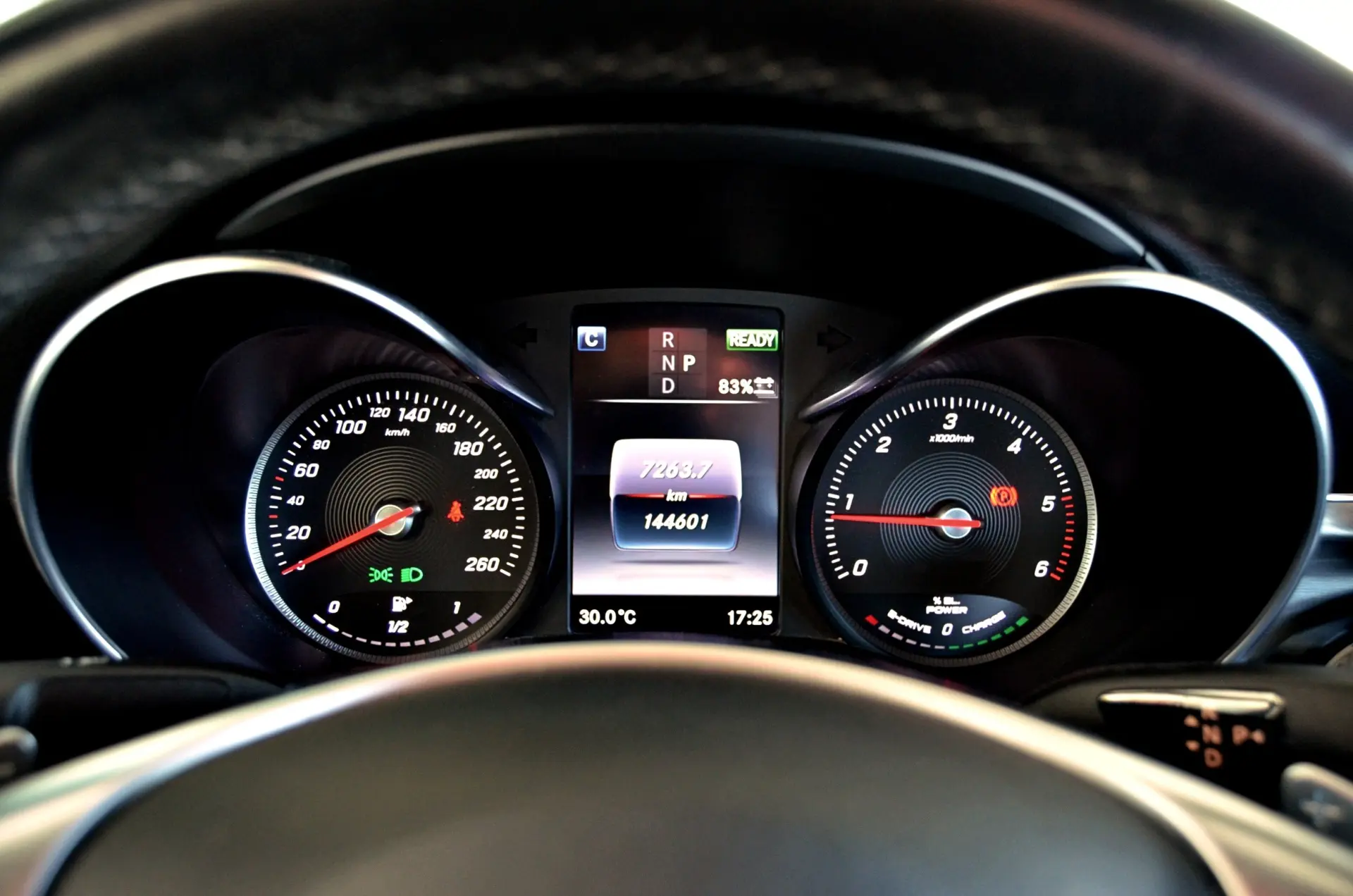 Mercedes-Benz C 300 BlueTEC Hybrid AMG Line 54