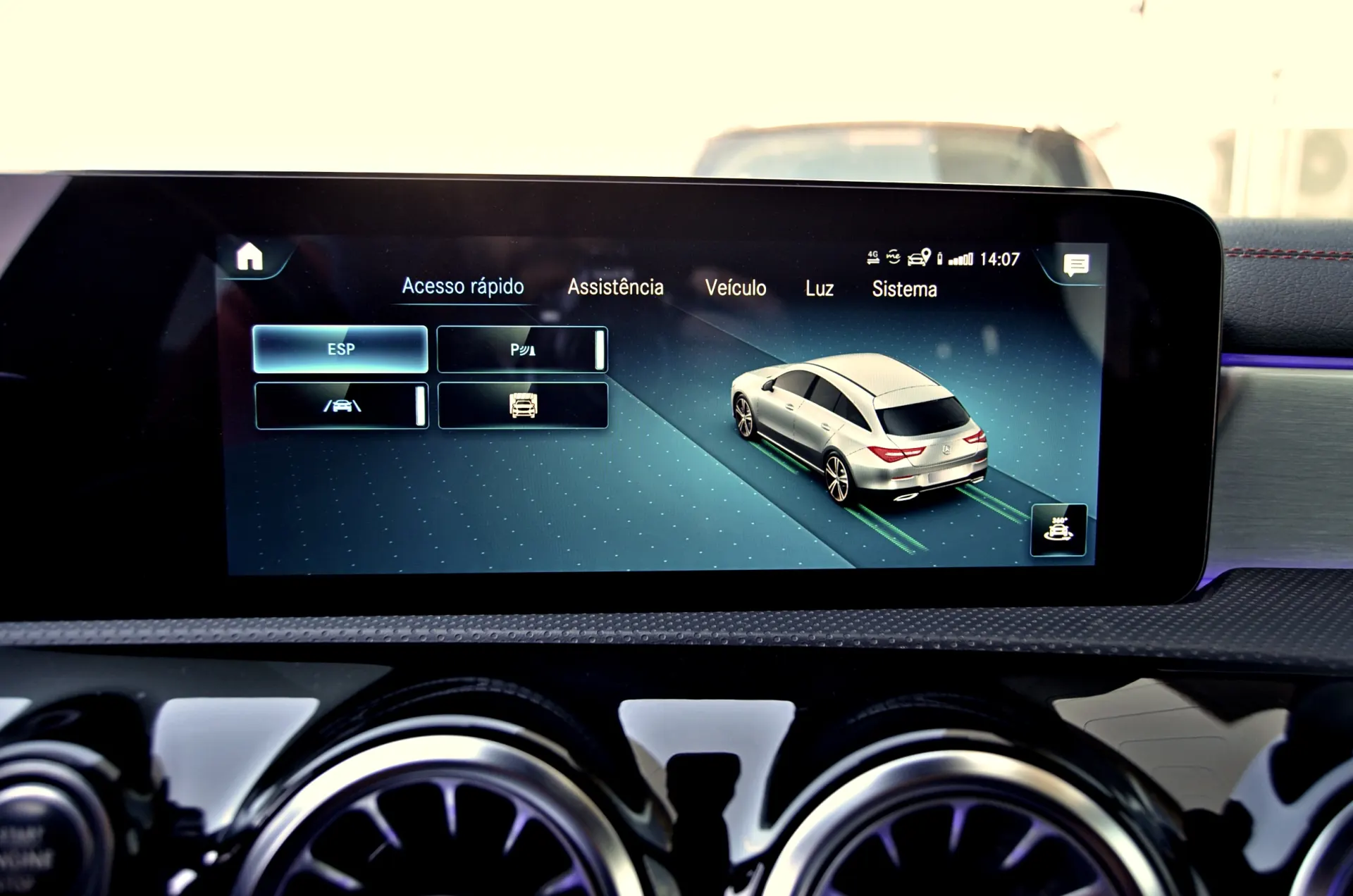 Mercedes-Benz CLA 250 e Shooting Brake AMG Line 24