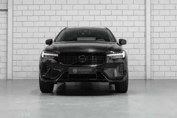 Volvo XC 60 2.0 T6 PHEV Black Edition 2