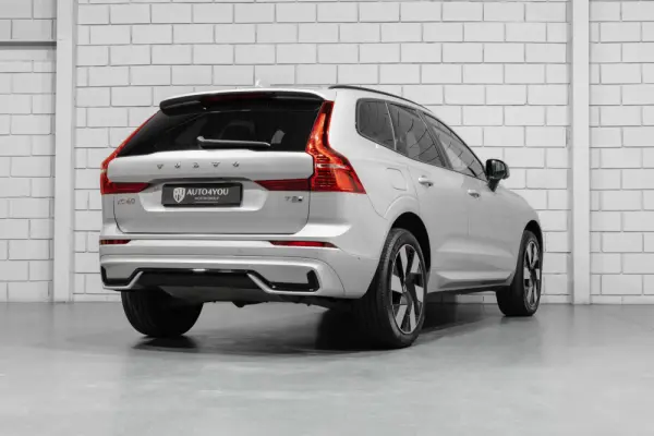 Volvo XC 60 2.0 T6 PHEV Black Edition 4