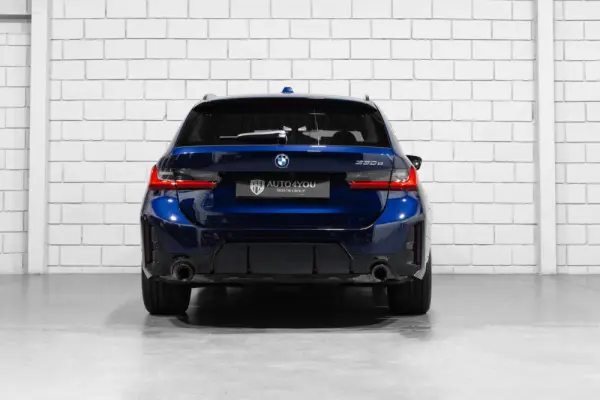 BMW 330 e Pack Desportivo M Auto 44