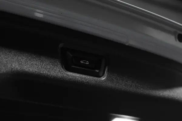 BMW 330 e Pack M Auto 45
