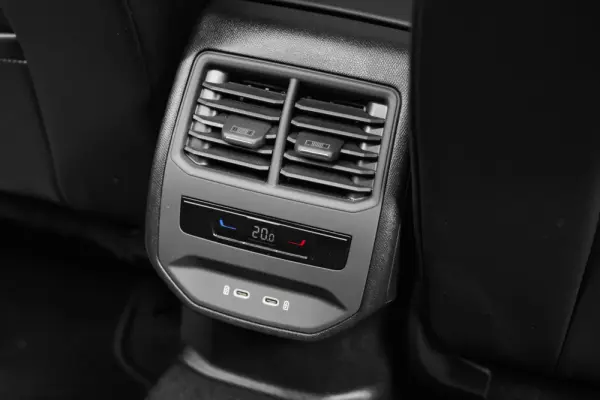 Cupra Formentor 1.4 e-Hybrid DSG VZ 38