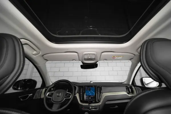 Volvo XC 60 2.0 T6 PHEV Black Edition 41